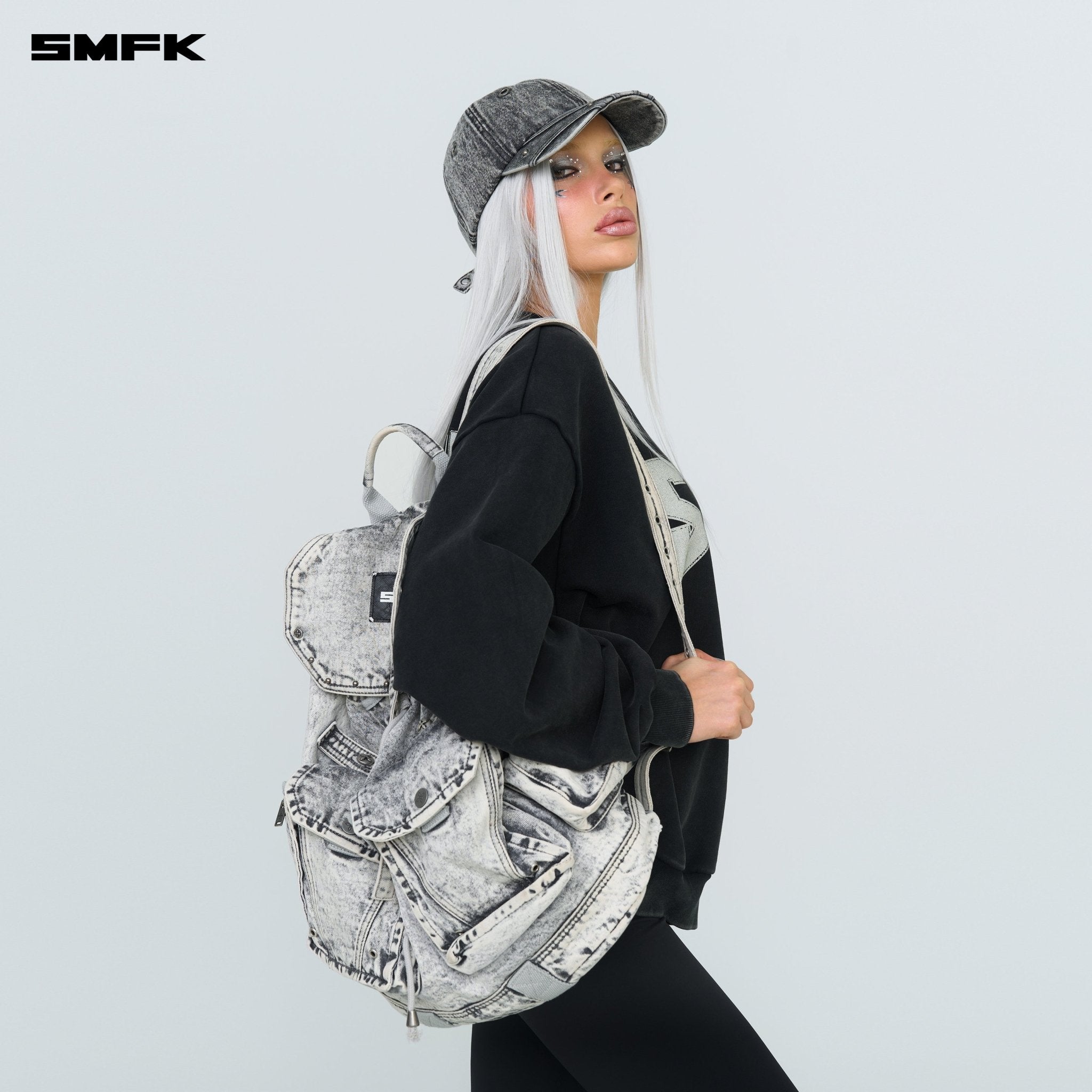 SMFK Compass Mustang Large Outdoor Backpack In Gray | MADAX