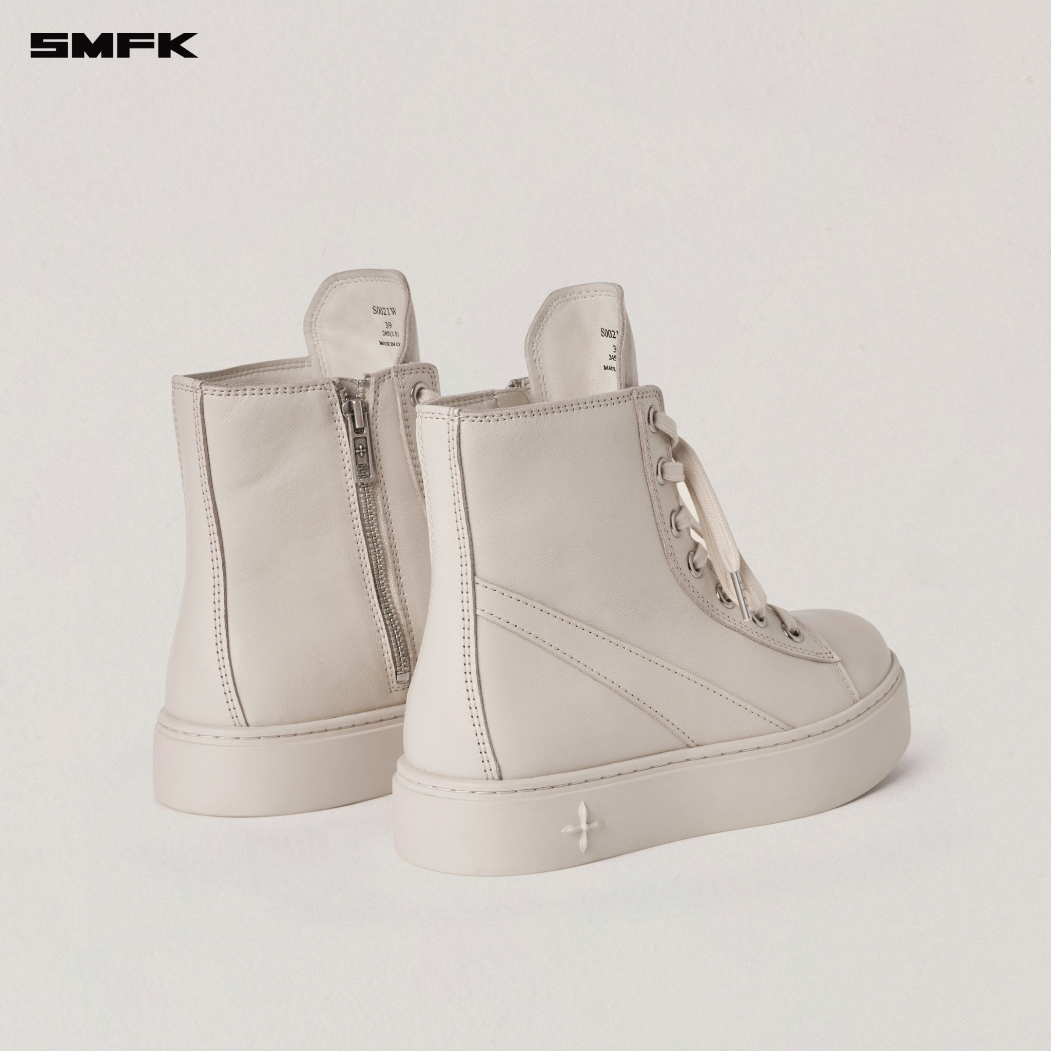 SMFK Compass Origin Leather Sneaker In White | MADAX