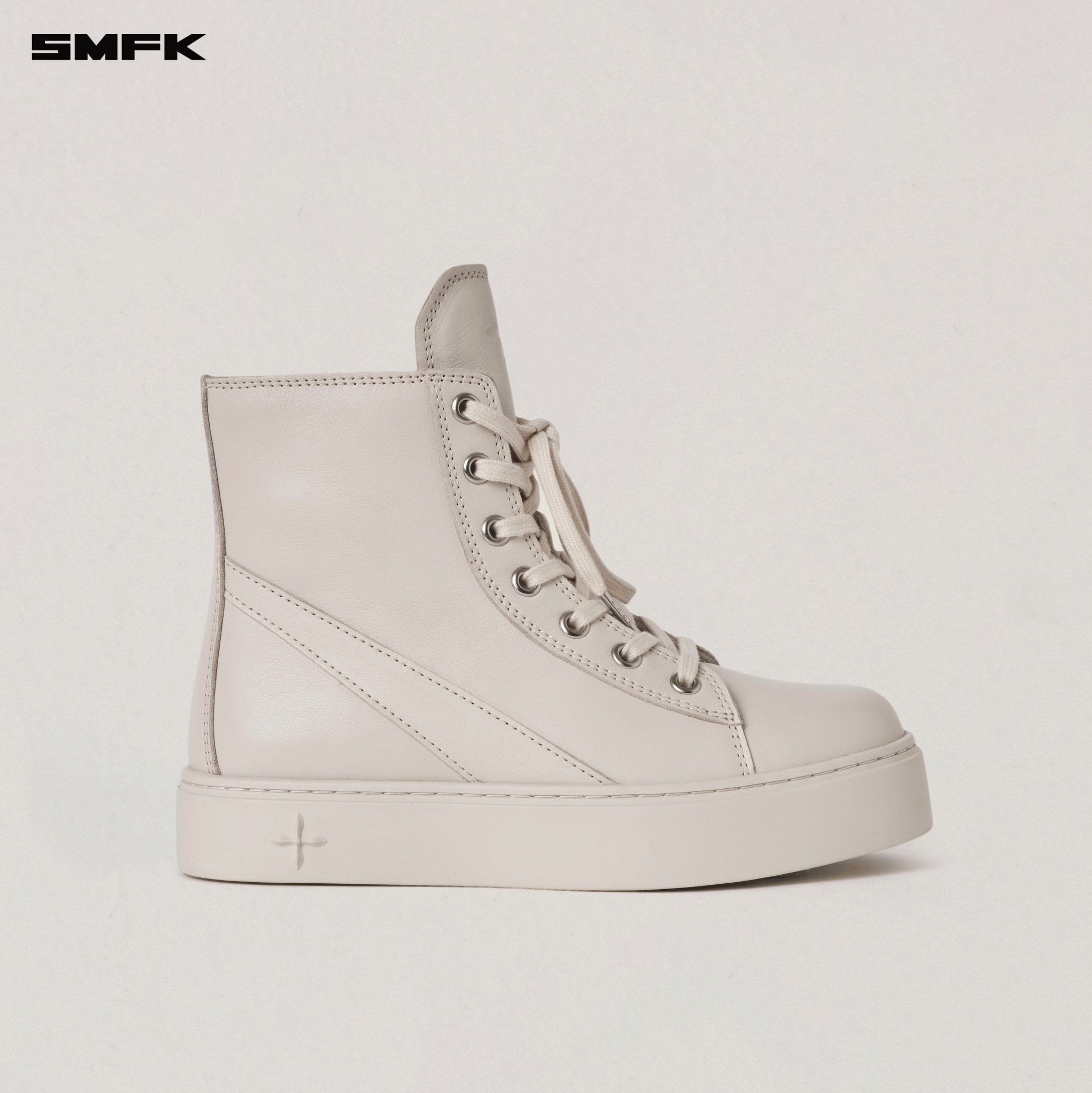 SMFK Compass Origin Leather Sneaker In White | MADAX