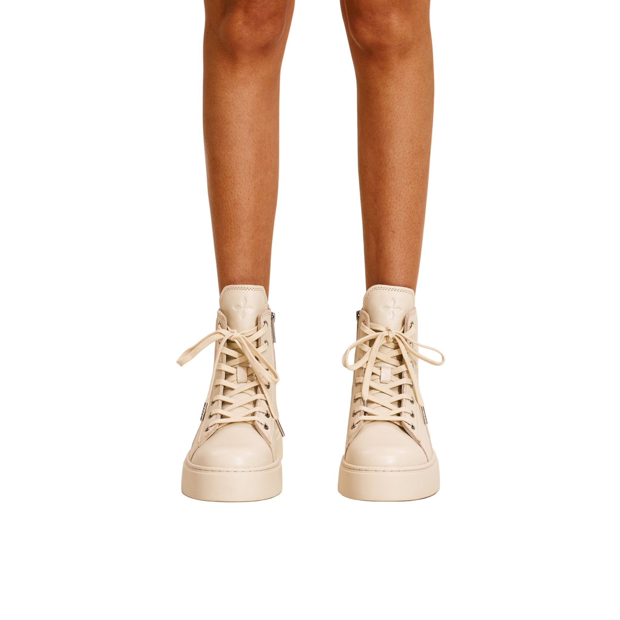 SMFK Compass Origin Leather Sneaker In White | MADAX