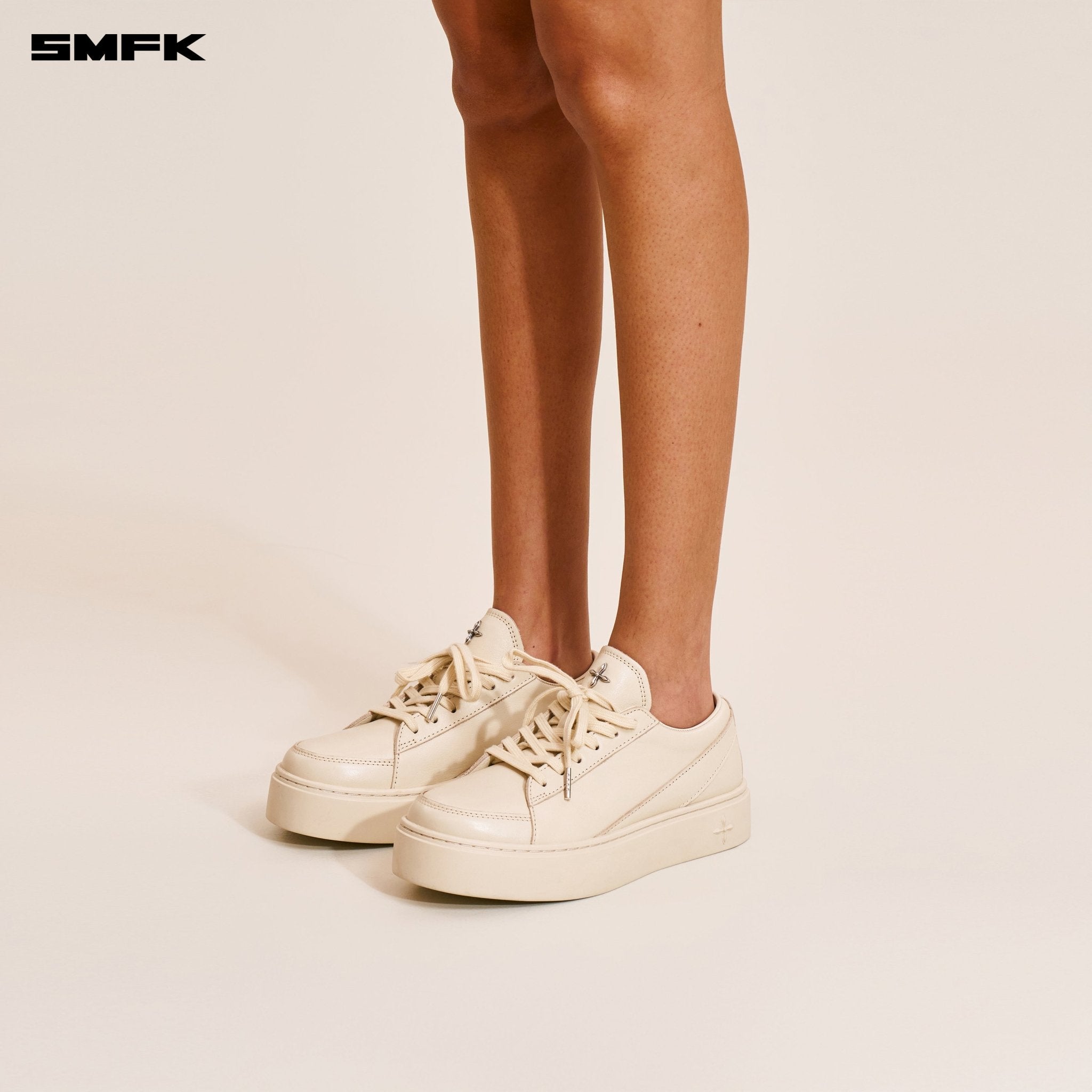 SMFK Compass Origin Leather Sneaker Low In White | MADAX