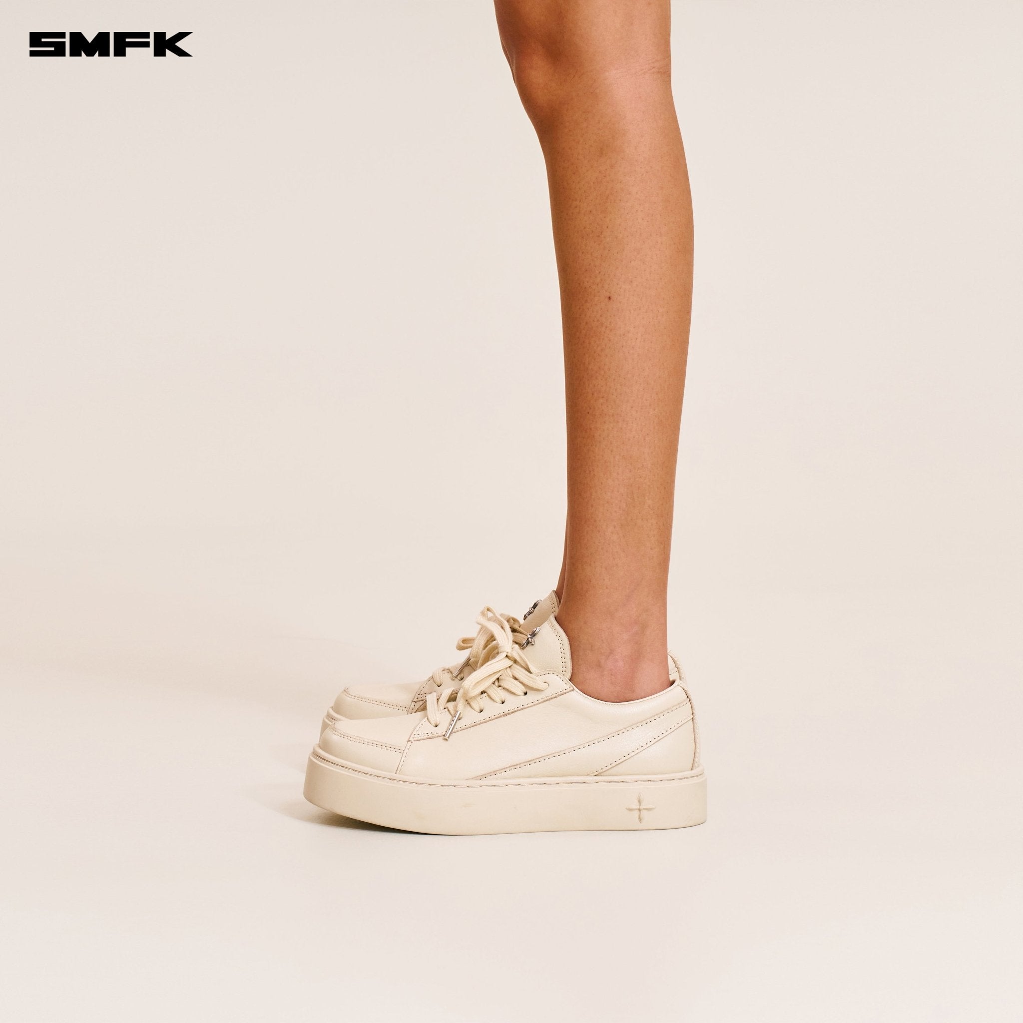 SMFK Compass Origin Leather Sneaker Low In White | MADAX