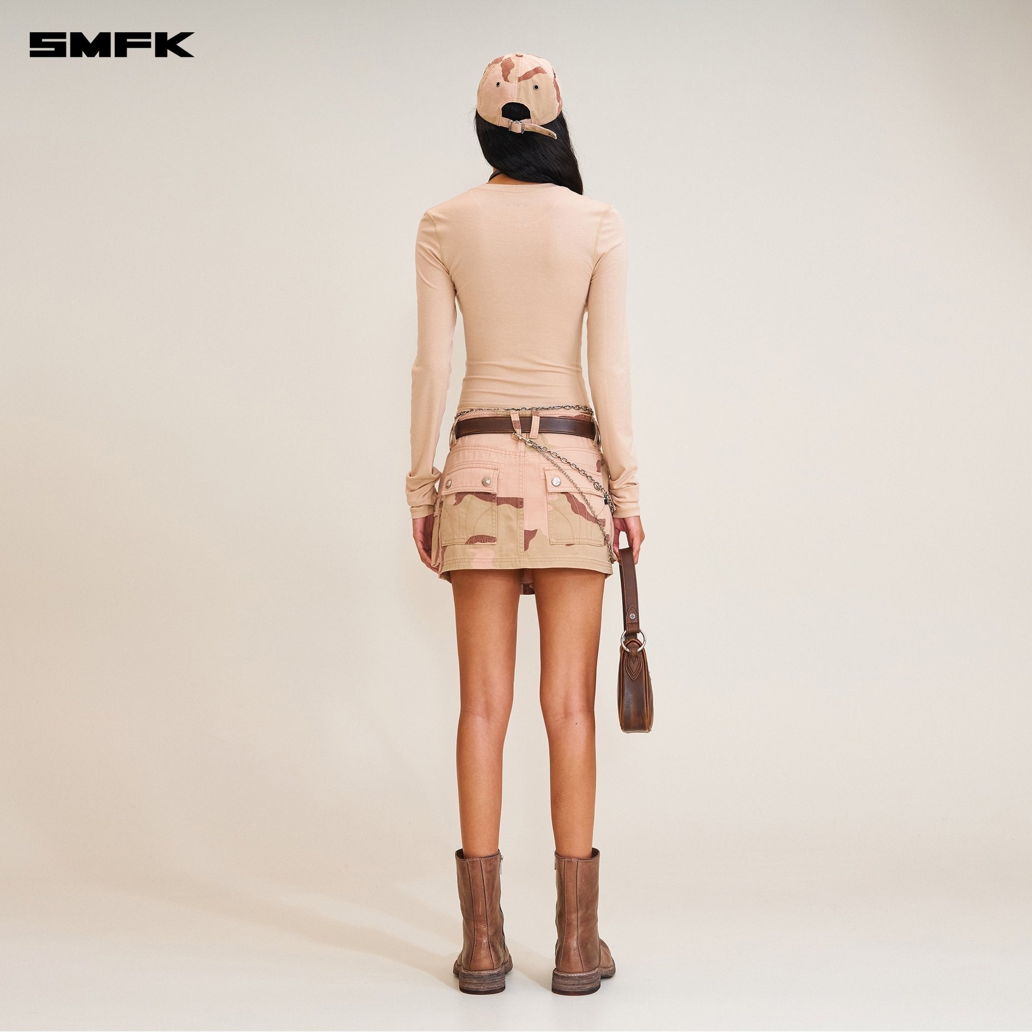 SMFK Compass Original Badge Slim - fit Sports Pullover In Sand | MADAX