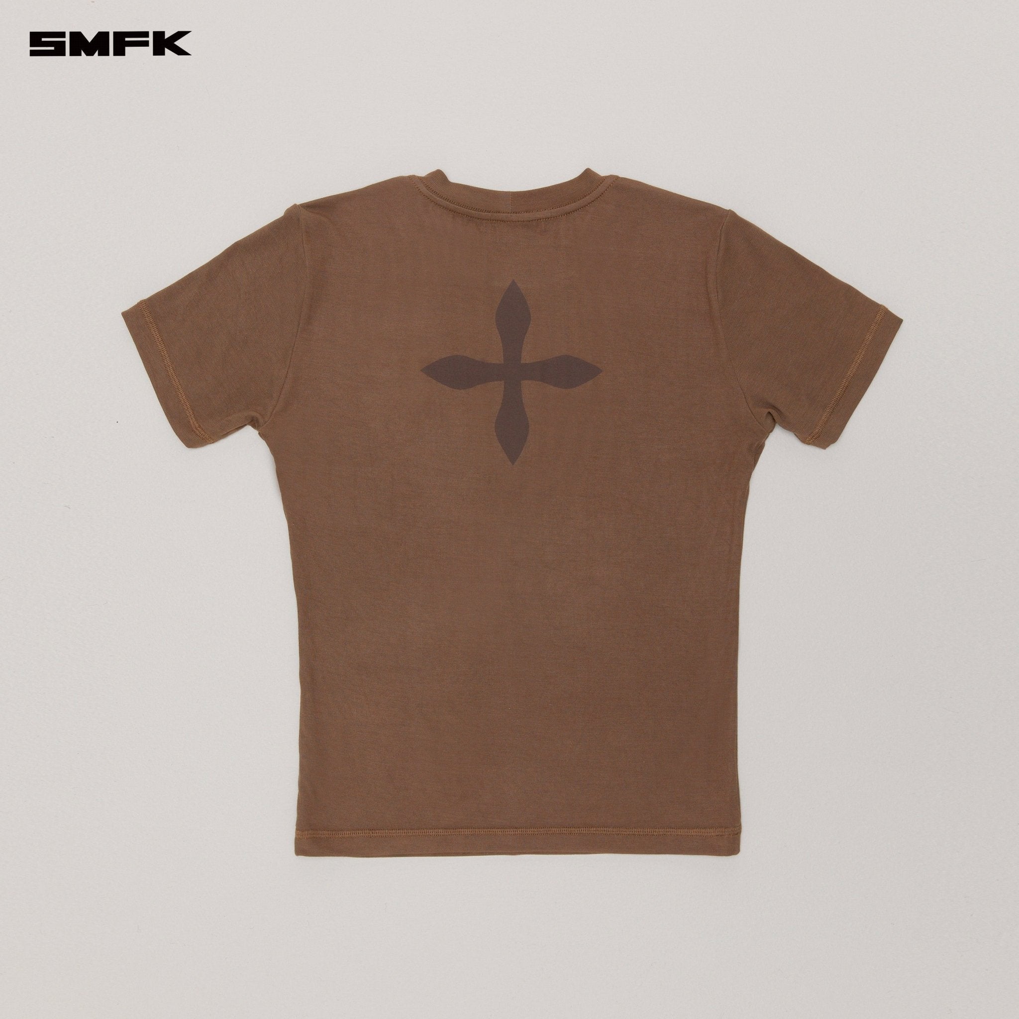 SMFK Compass Original Badge Slim - Fit Sports Tee In Brown | MADAX