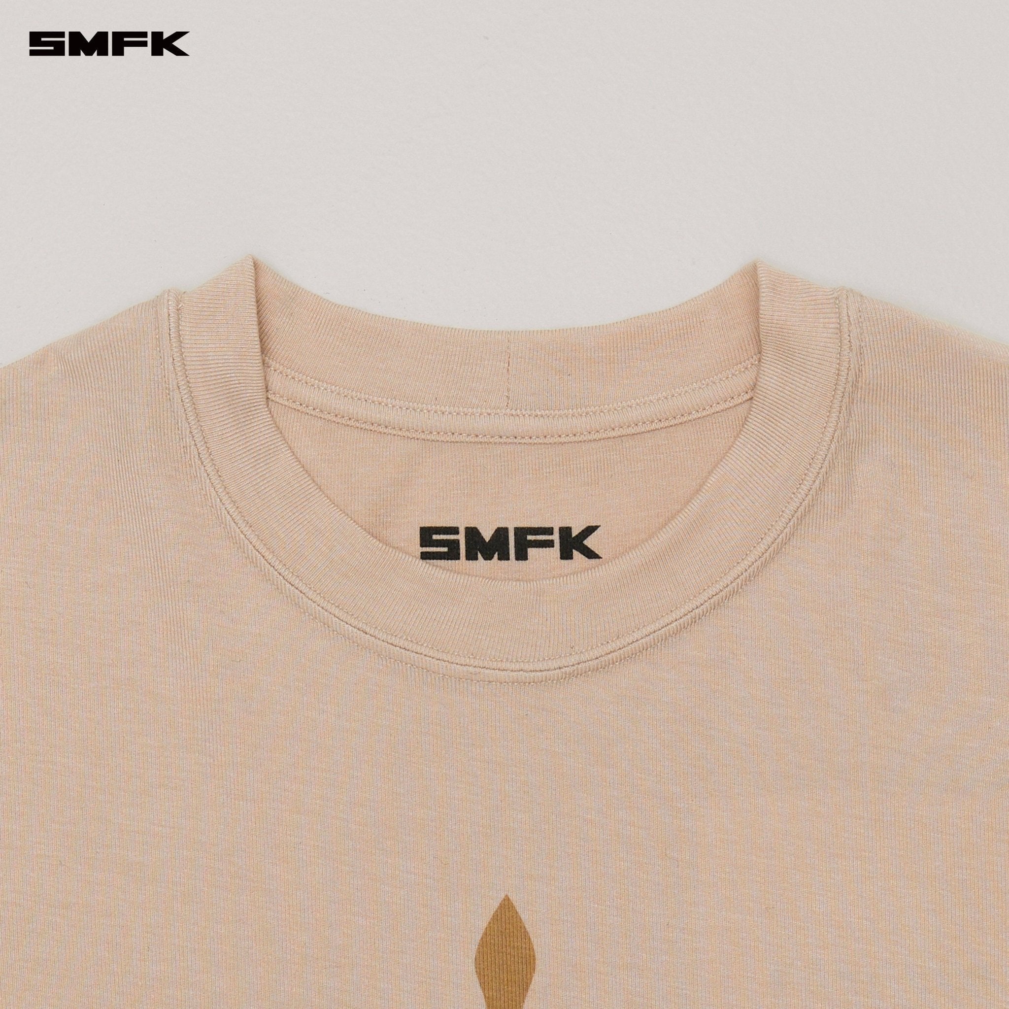 SMFK Compass Original Badge Slim - Fit Sports Tee In Desert | MADAX