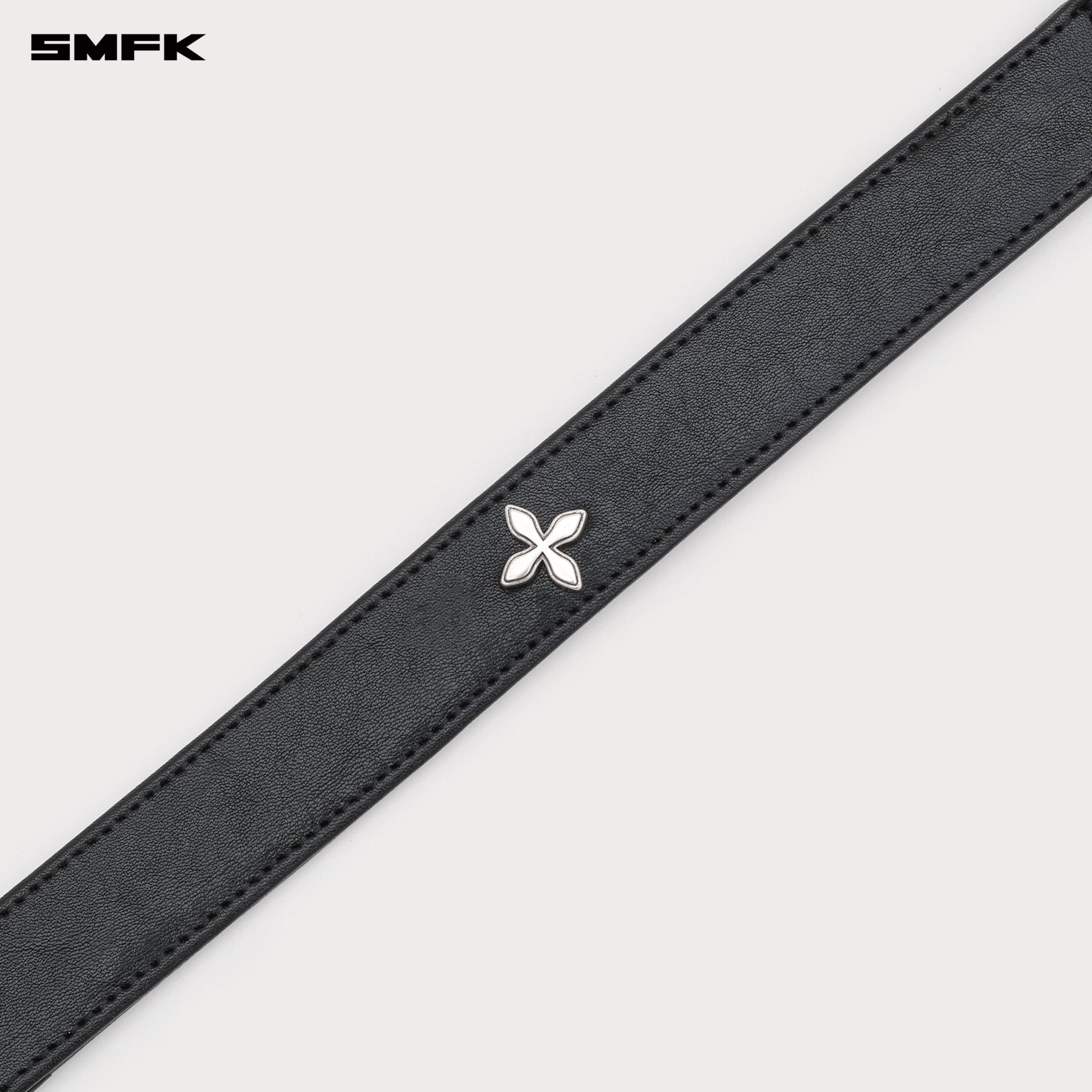 SMFK Compass Rivet Leather Thick Choker In Black | MADAX