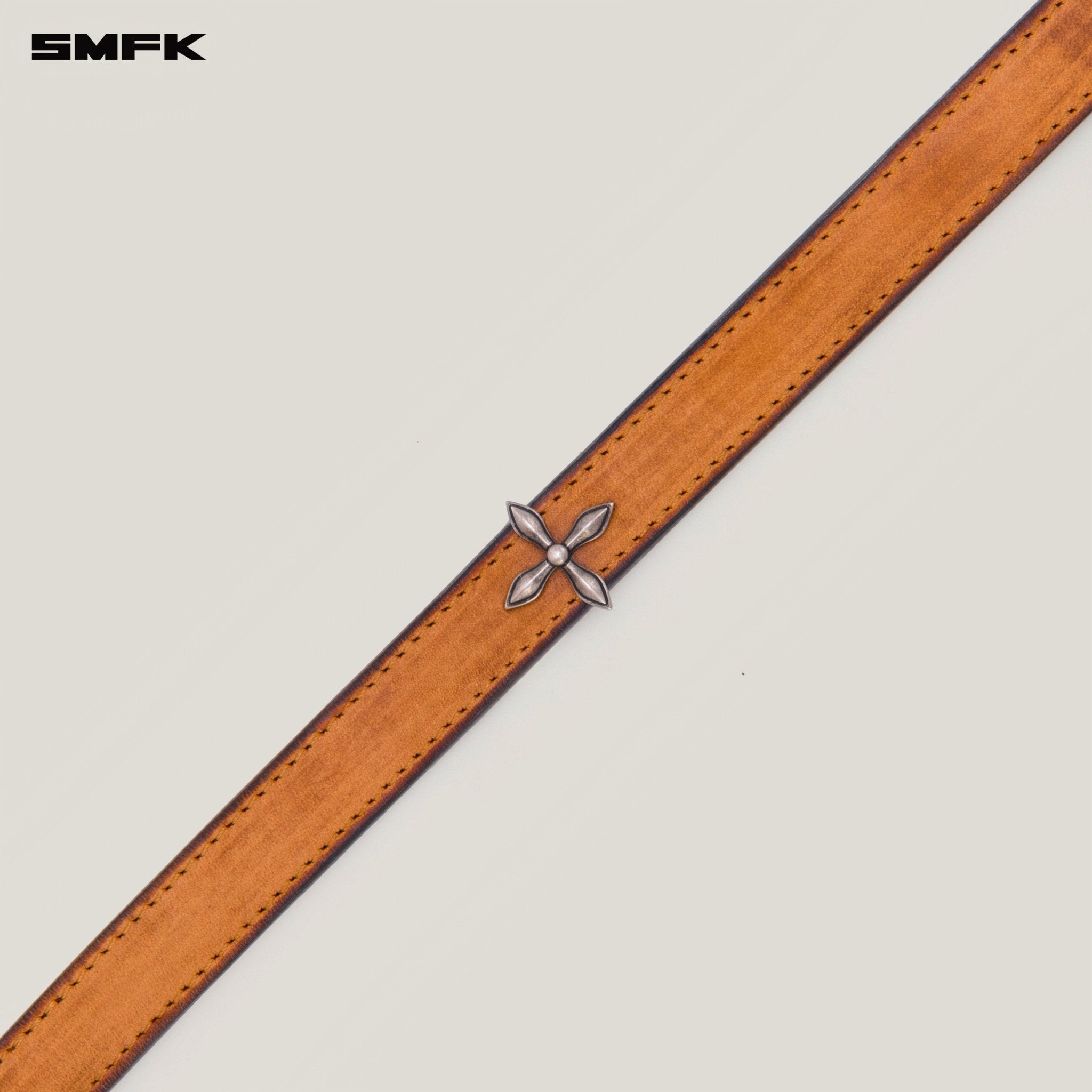 SMFK Compass Rivet Patina Leather Chocker In Caramel (Medium) | MADAX