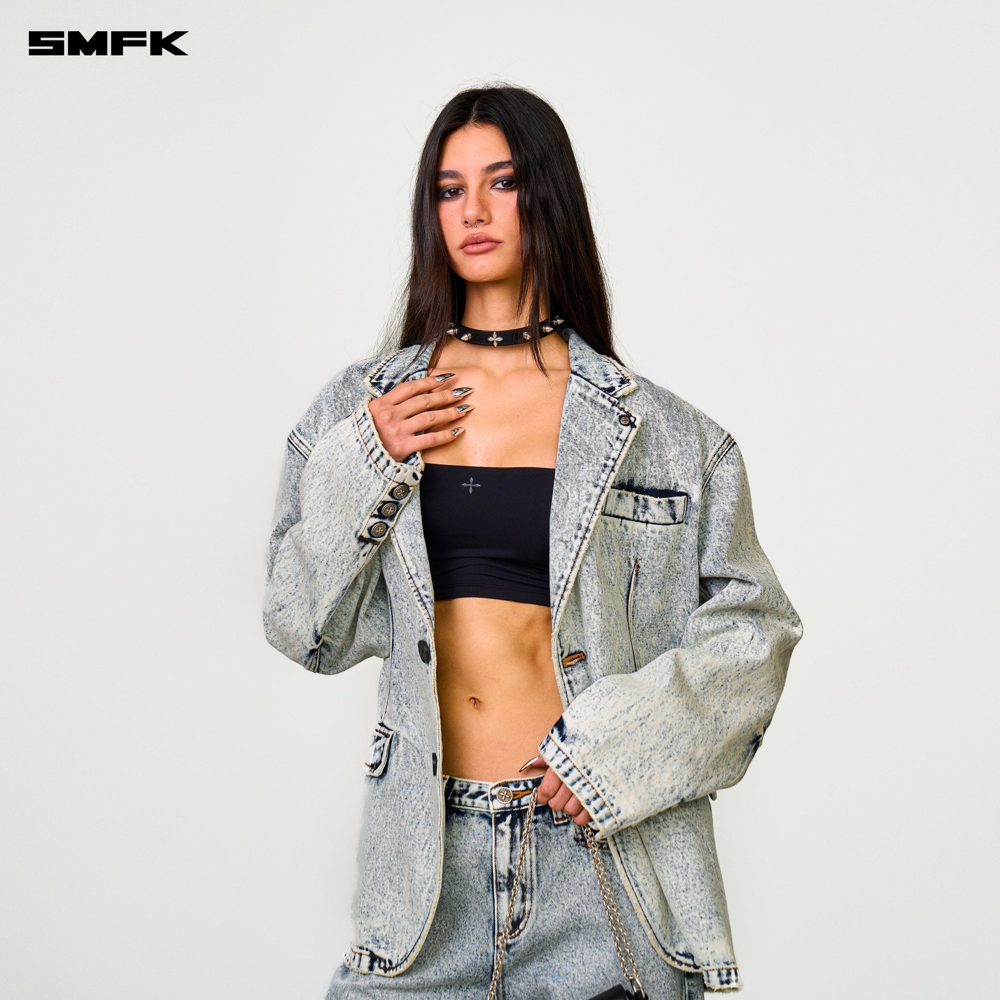 SMFK Compass Rivet Rivet Leather High Collar Choker In Black | MADAX