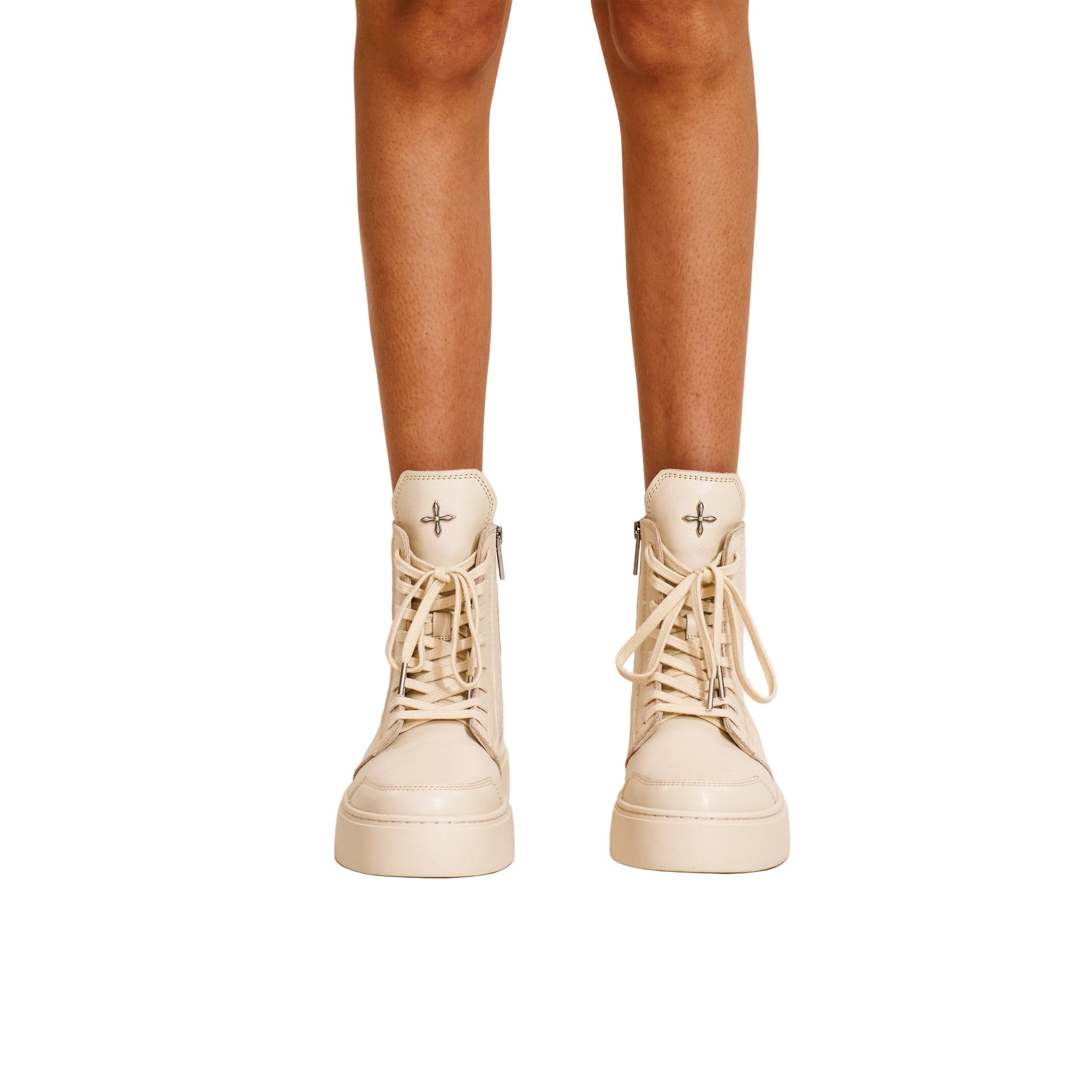 SMFK Compass Rush Leather Sneaker In White | MADAX