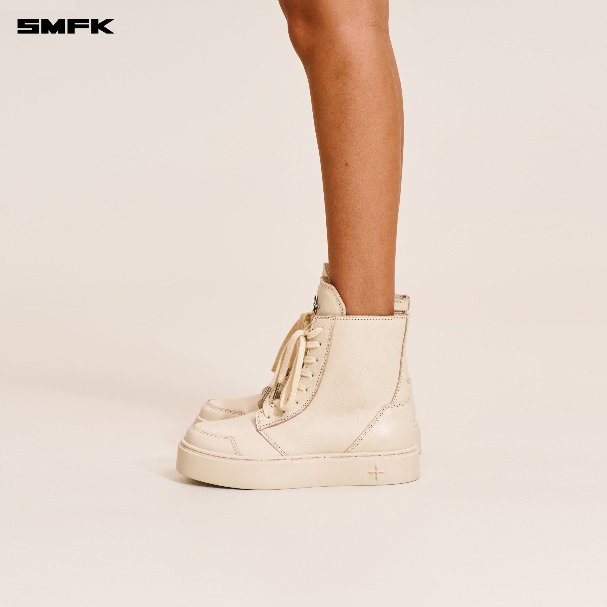 SMFK Compass Rush Leather Sneaker In White | MADAX