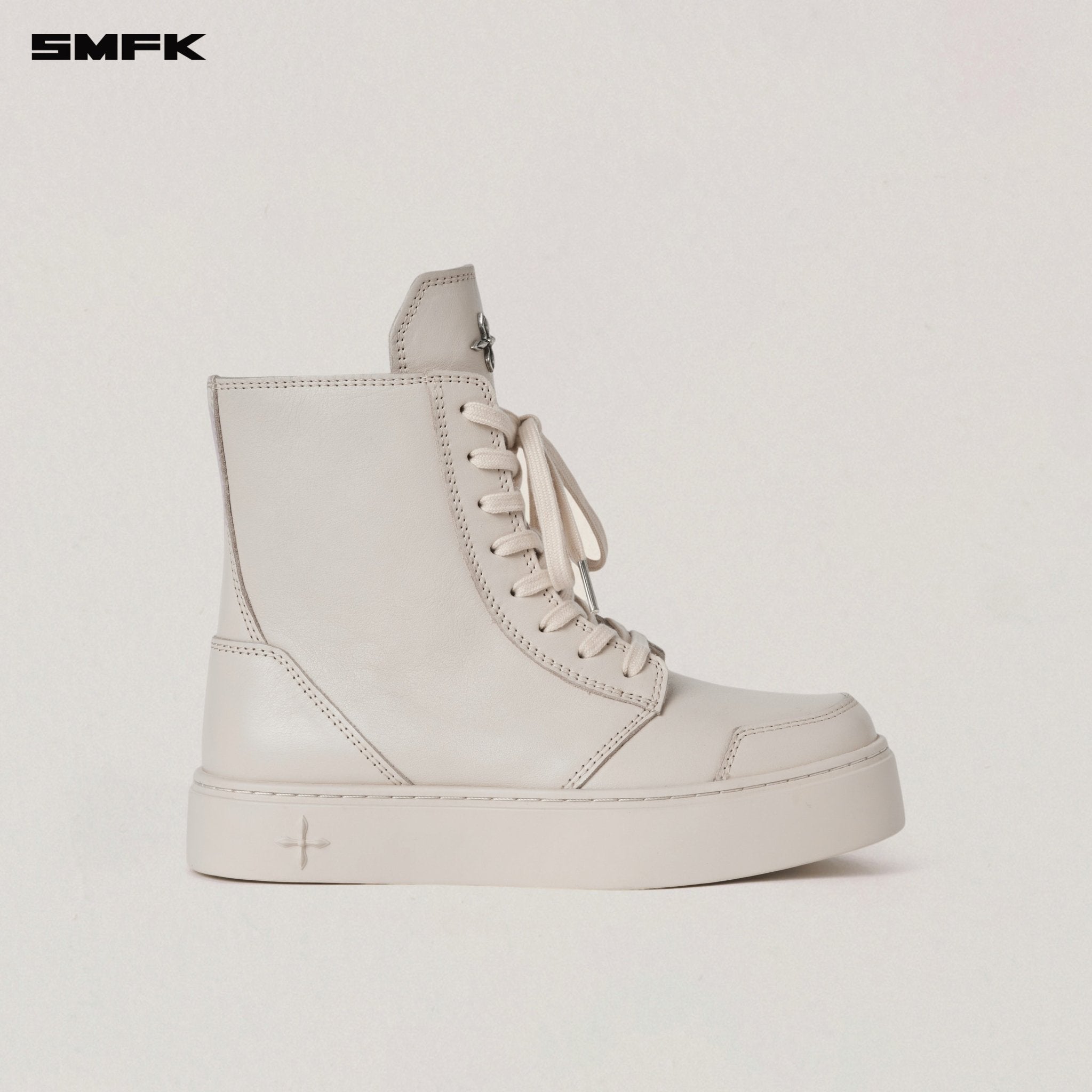 SMFK Compass Rush Leather Sneaker In White | MADAX