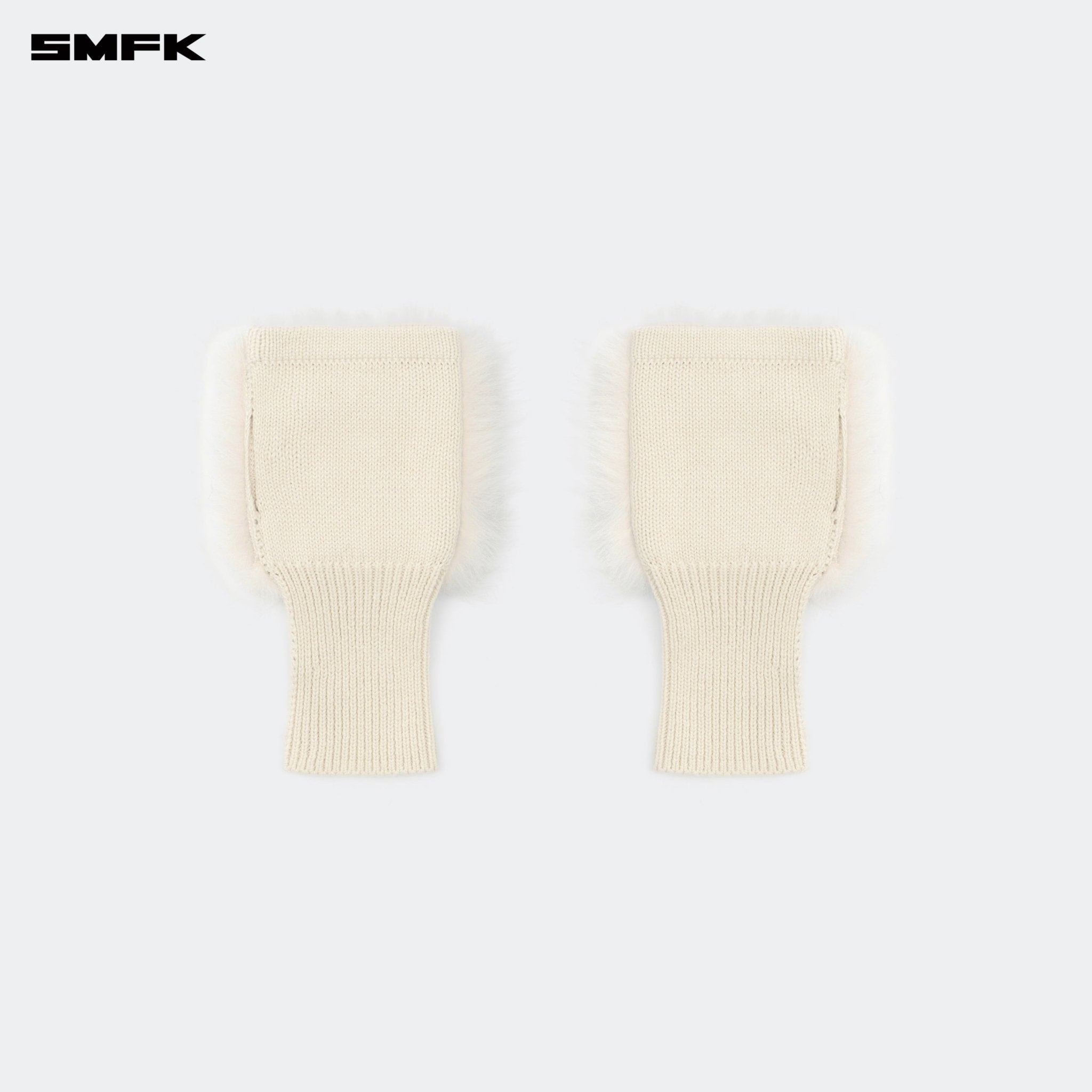 SMFK Compass Snowman Furry Gloves In Cream | MADAX