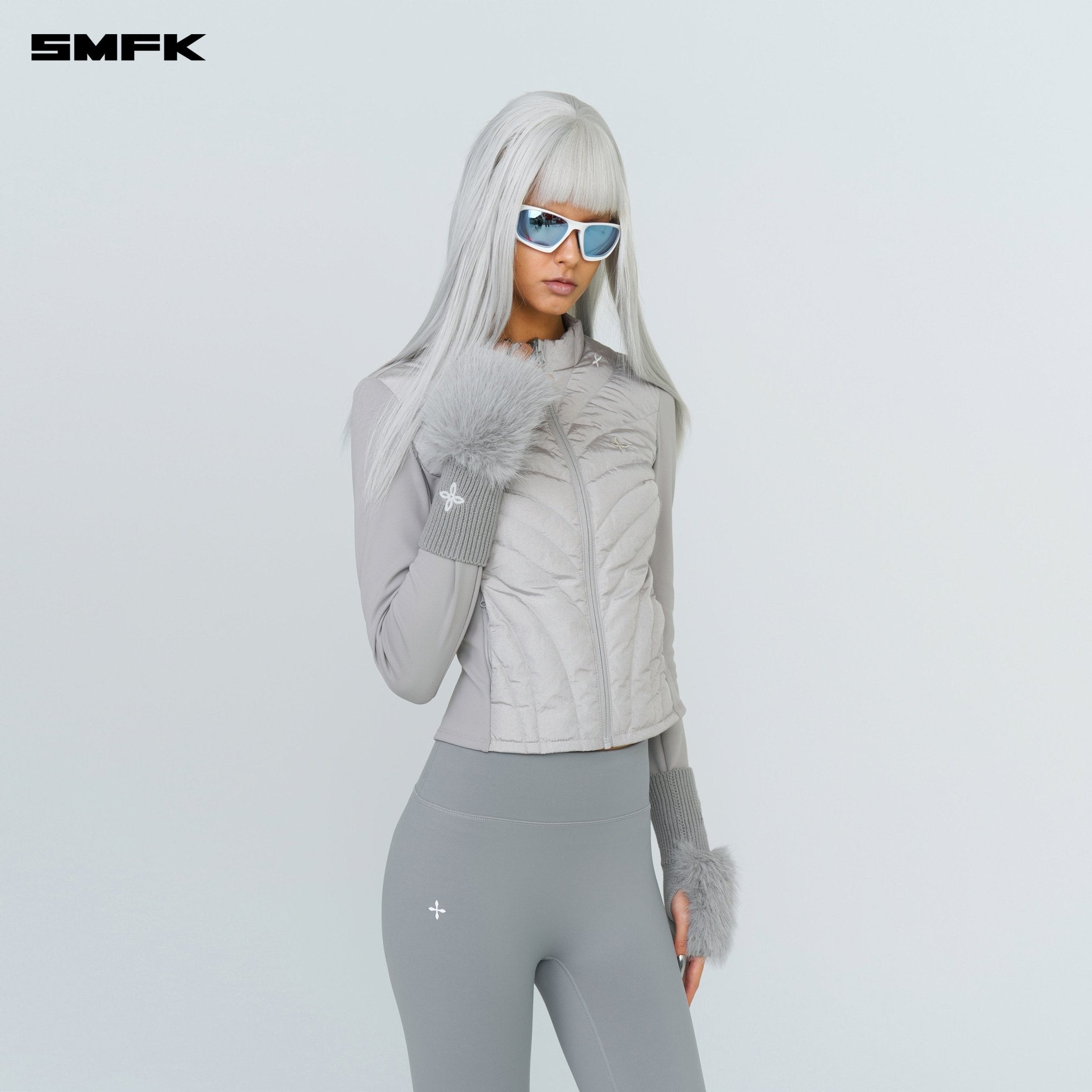 SMFK Compass Snowman Furry Gloves In Gray | MADAX