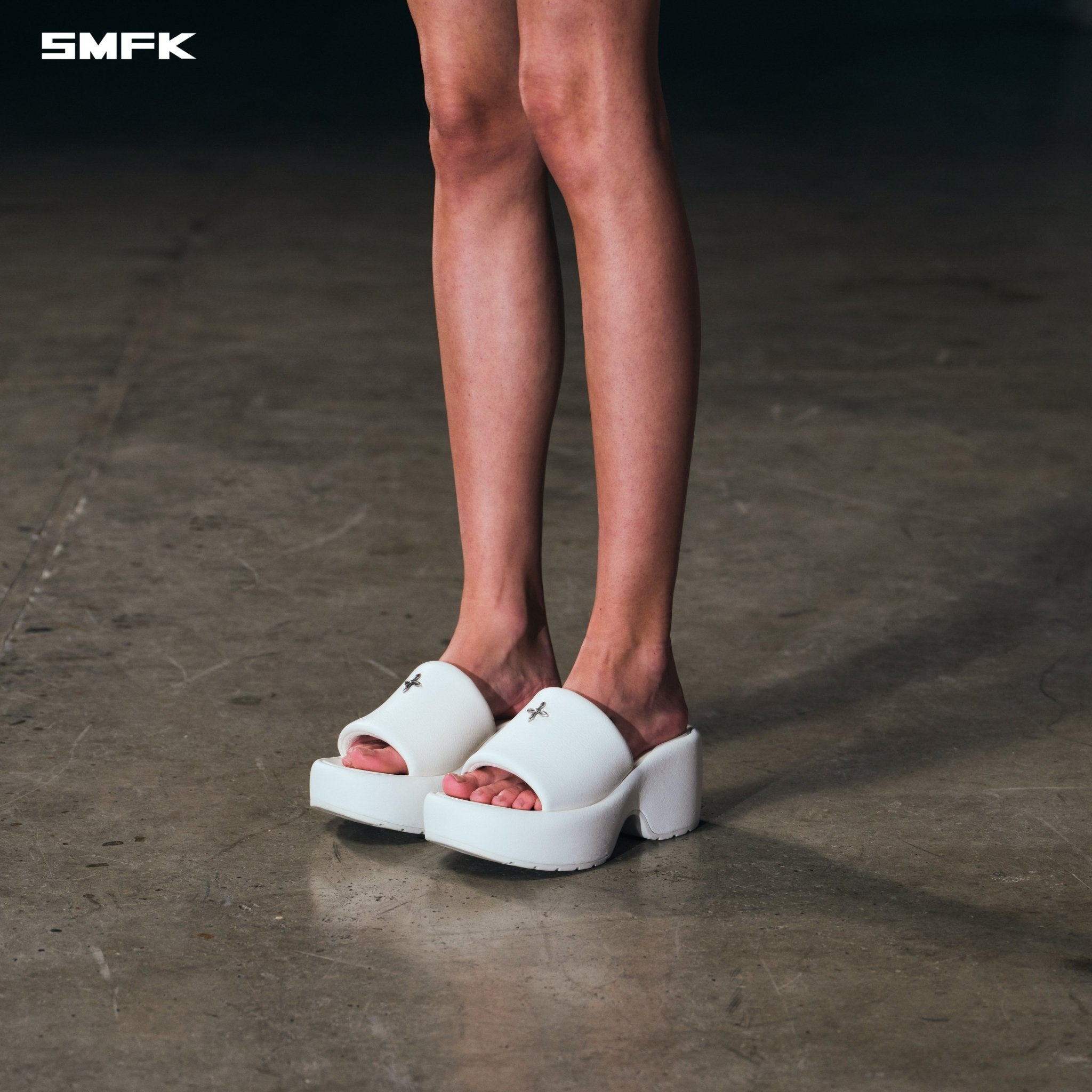 SMFK Compass Stable High Leather Slipper In Cloud White | MADAX