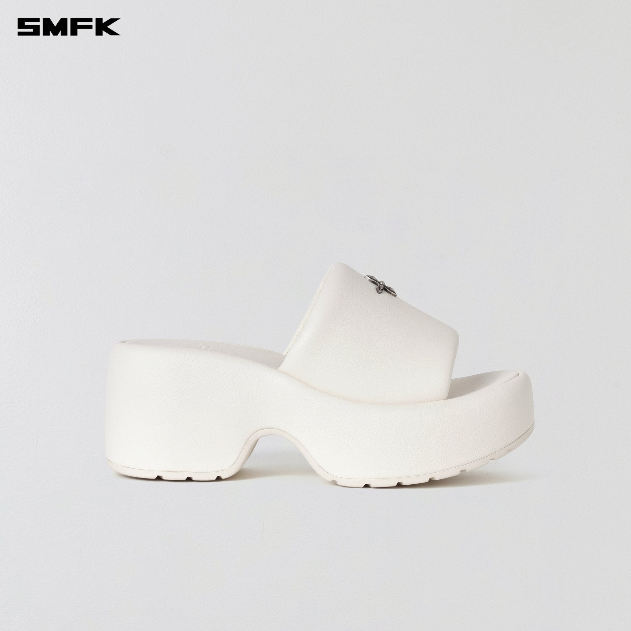 SMFK Compass Stable High Leather Slipper In Cloud White | MADAX