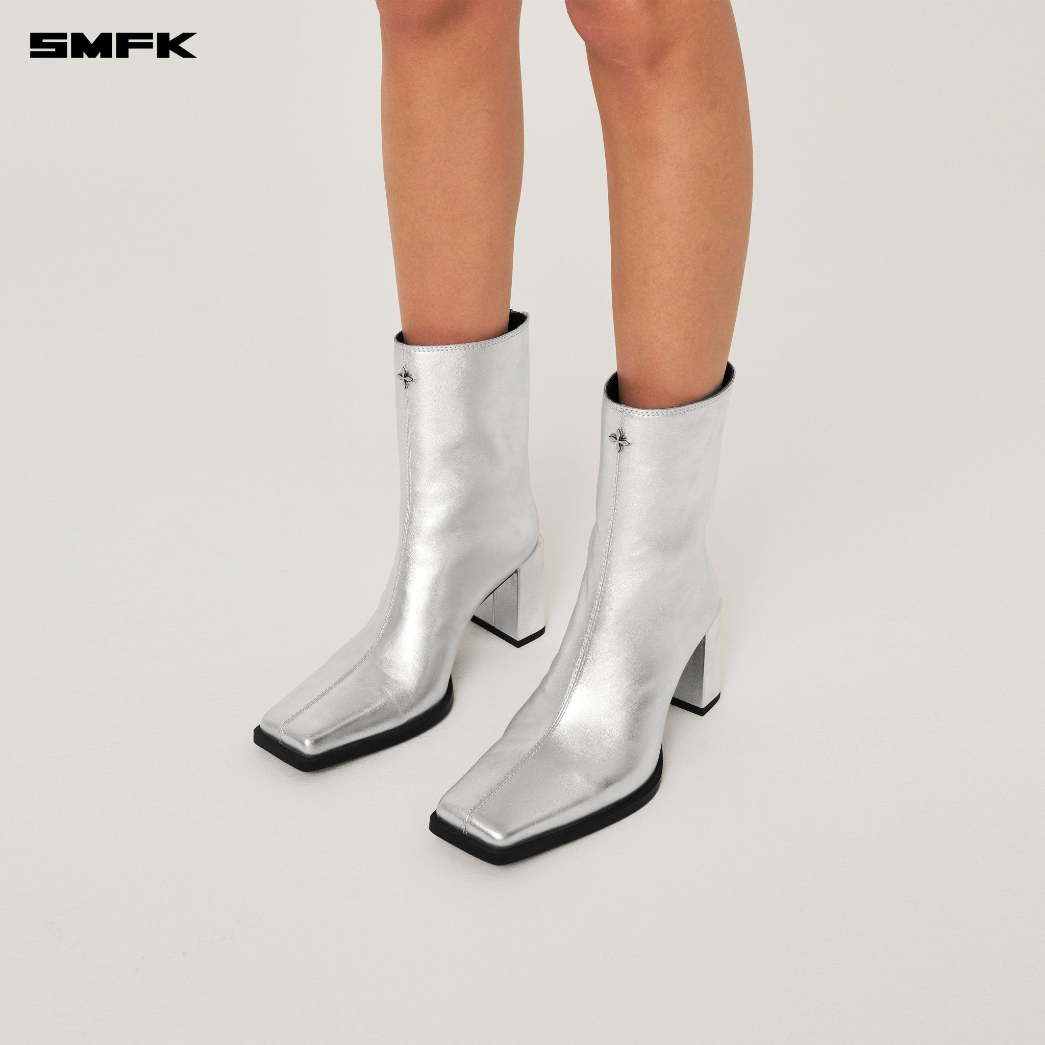 SMFK Compass Stage Leather High - heeled Boots In Silver | MADAX