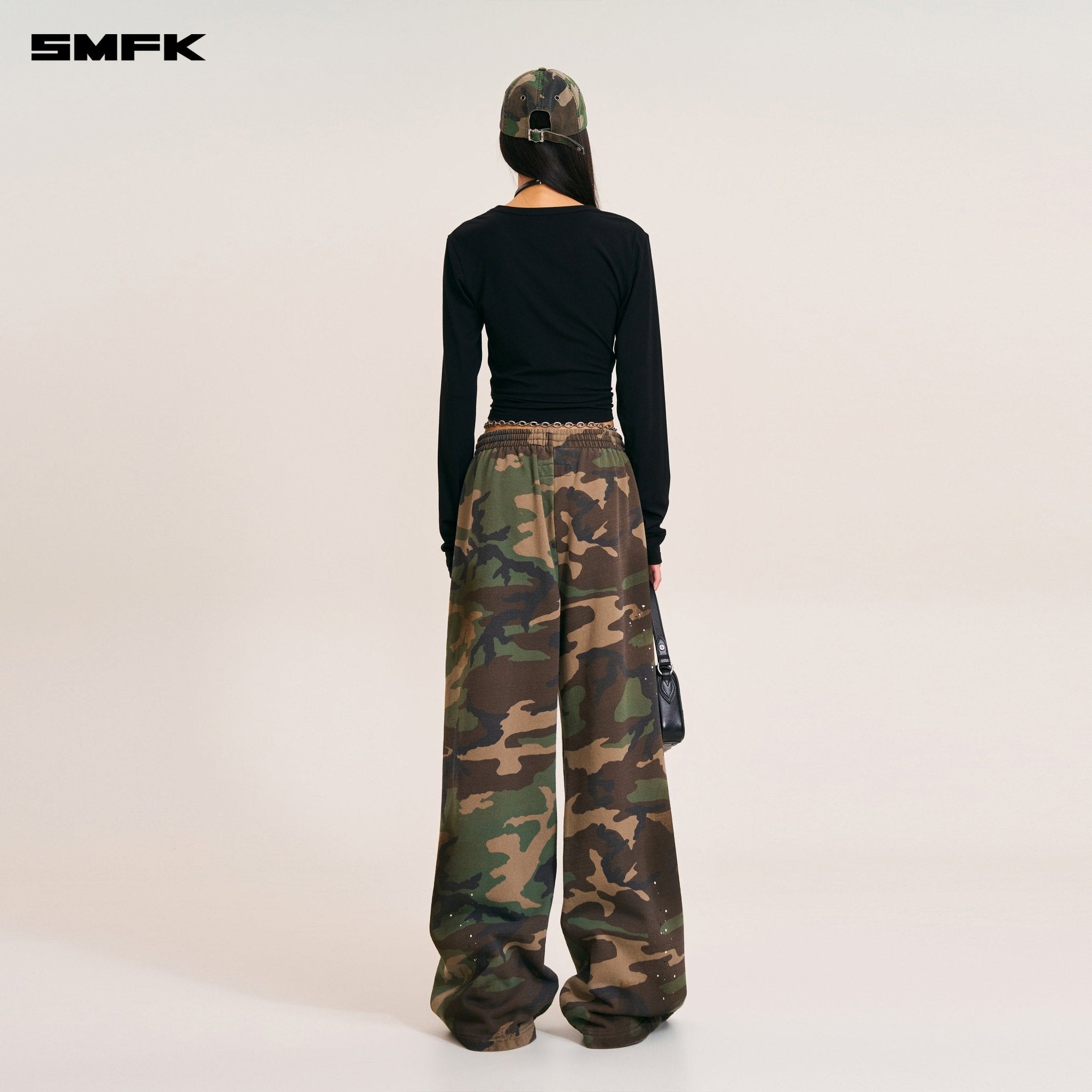 SMFK Compass Stamp Acetate Body Pullover In Wild Black | MADAX