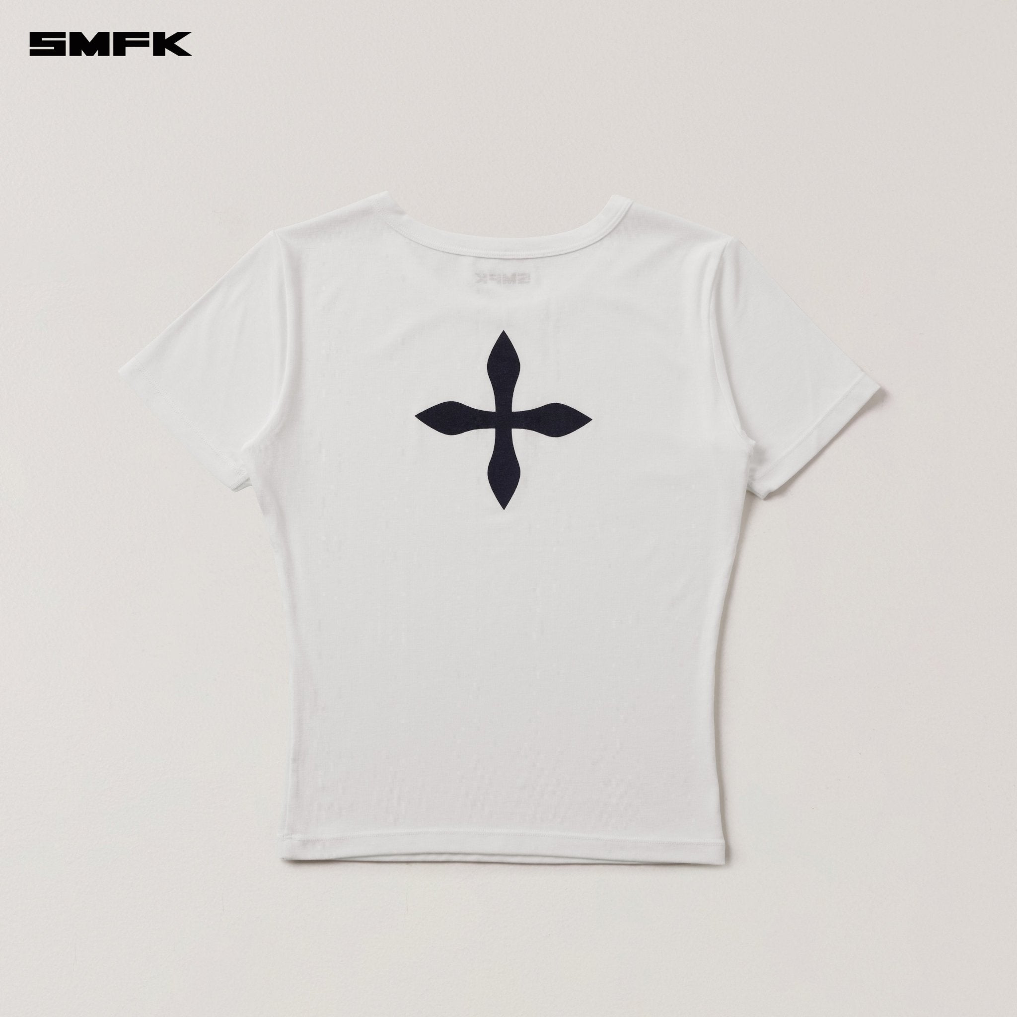 SMFK Compass Stamp Acetate Body Sports Tee In Snow Mountain White | MADAX