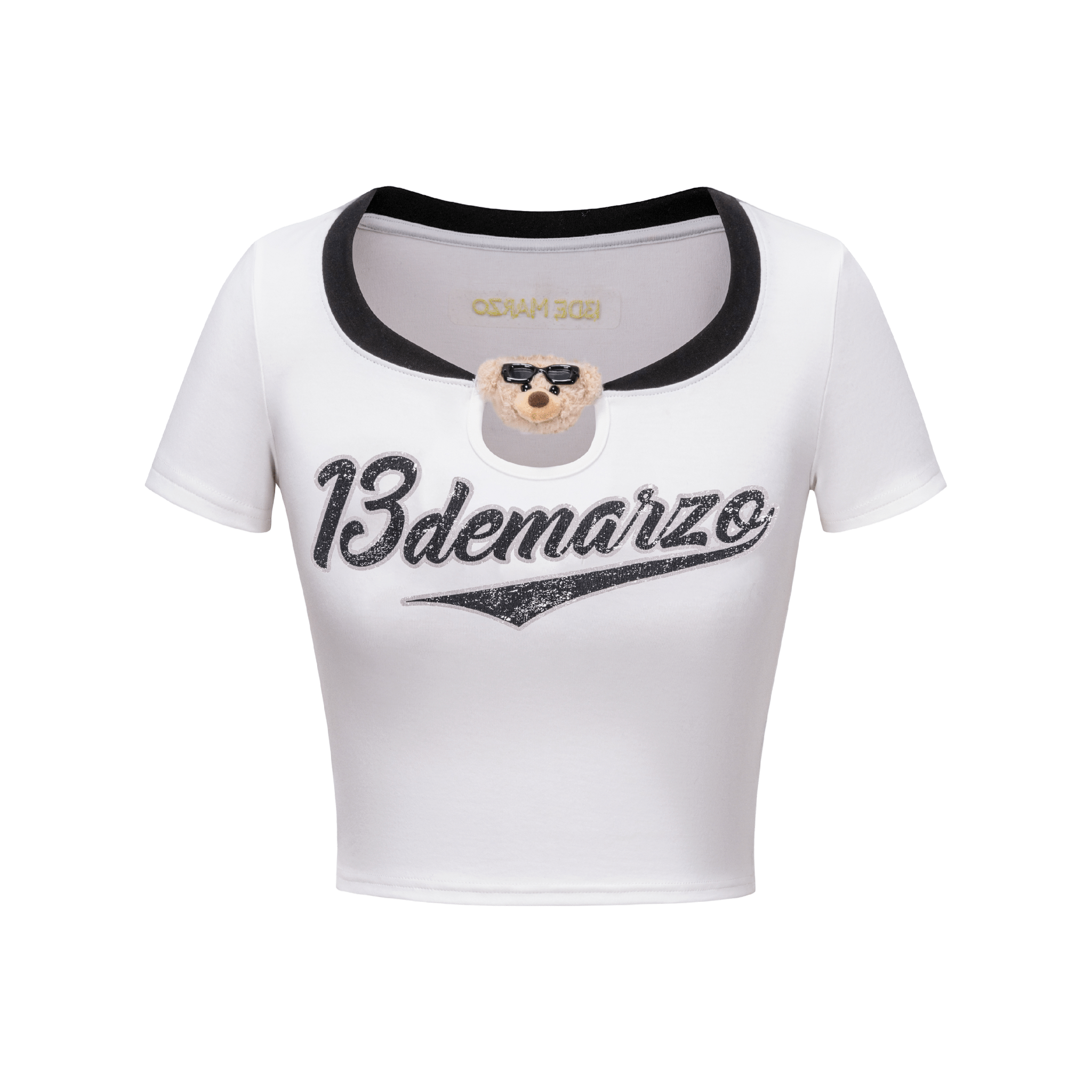 13DE MARZO Contrast Print Slim Fit Cropped T-shirt in White | MADAX