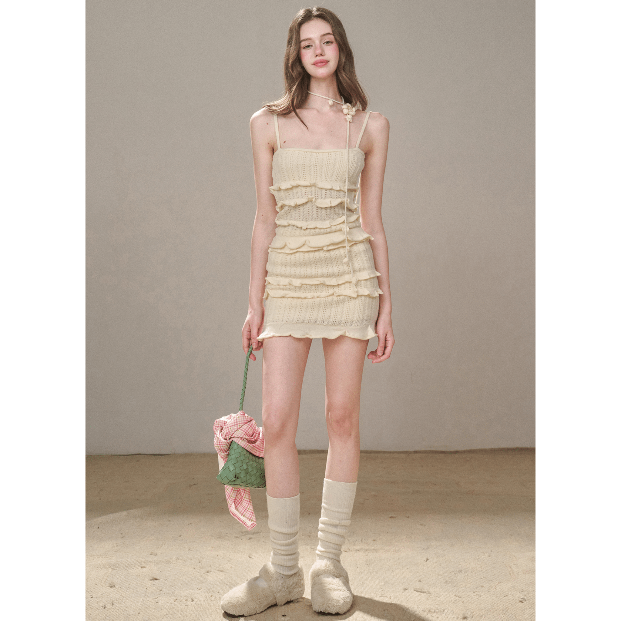 Group of Universe "Cream" Hollow Three - dimensional Flower Camisoles in Off - white | MADAX