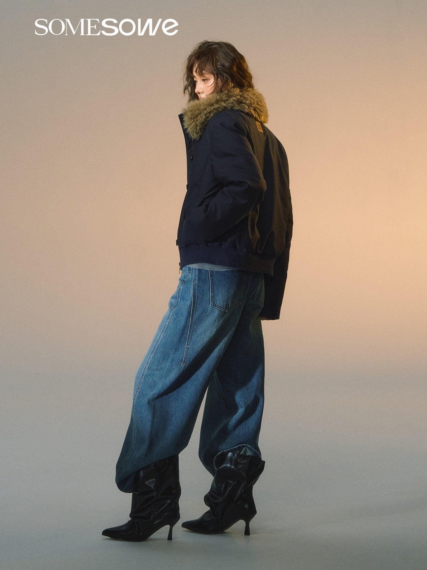 SOMESOWE Detachable Fur Collar Slim Down Jacket In Navy Blue | MADAX