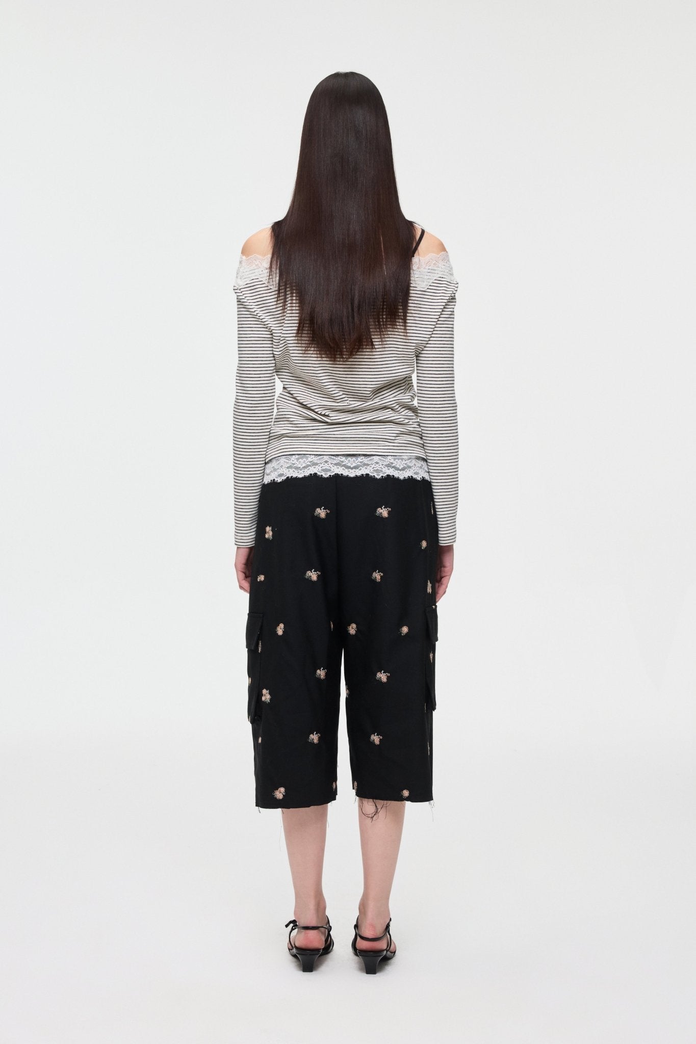Alexia Sandra Double Waistband Embroidered Cargo Capri Pants In Black | MADAX