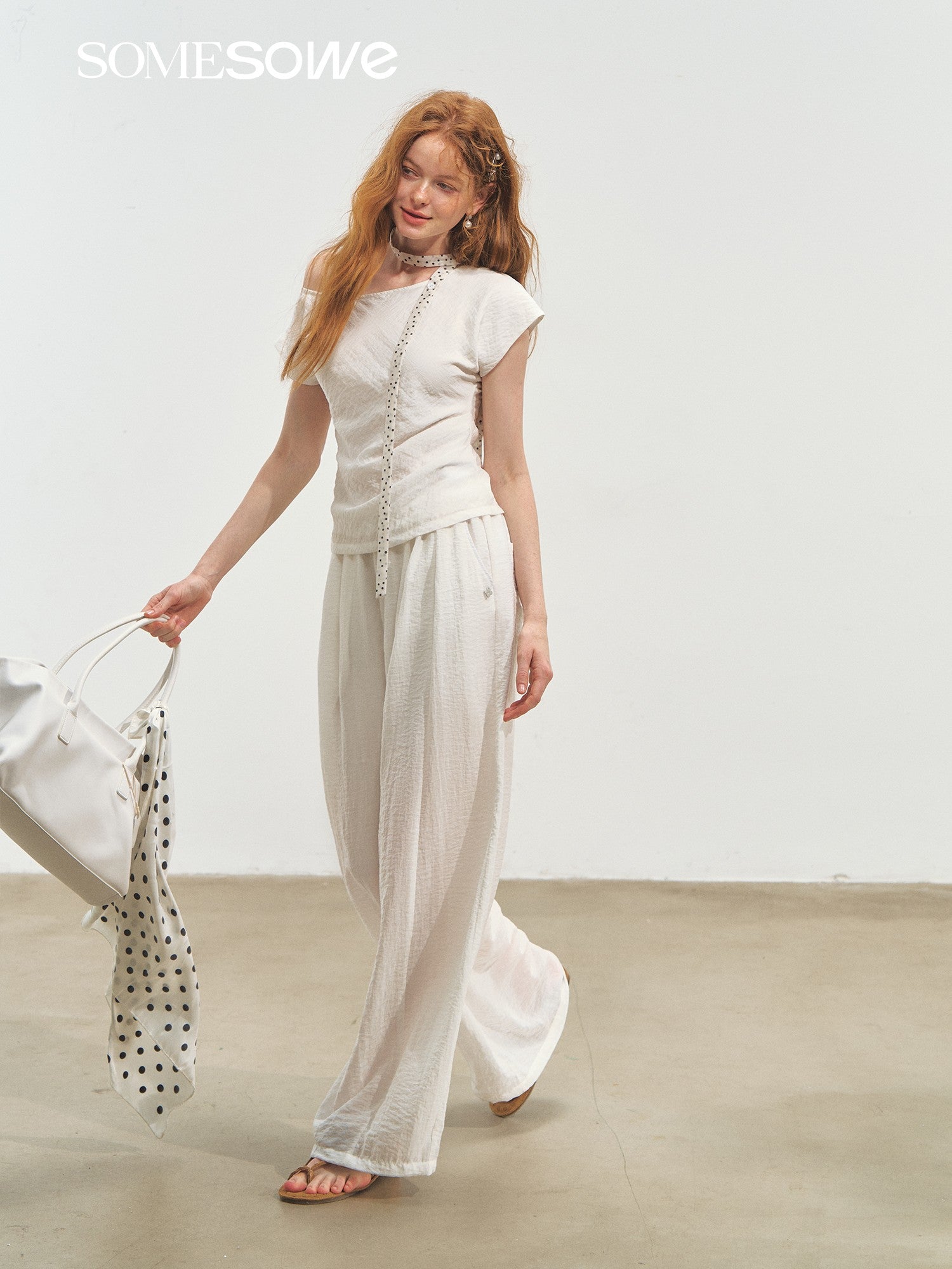 SOMESOWE Drape Lazy Style Balloon Pants In White | MADAX