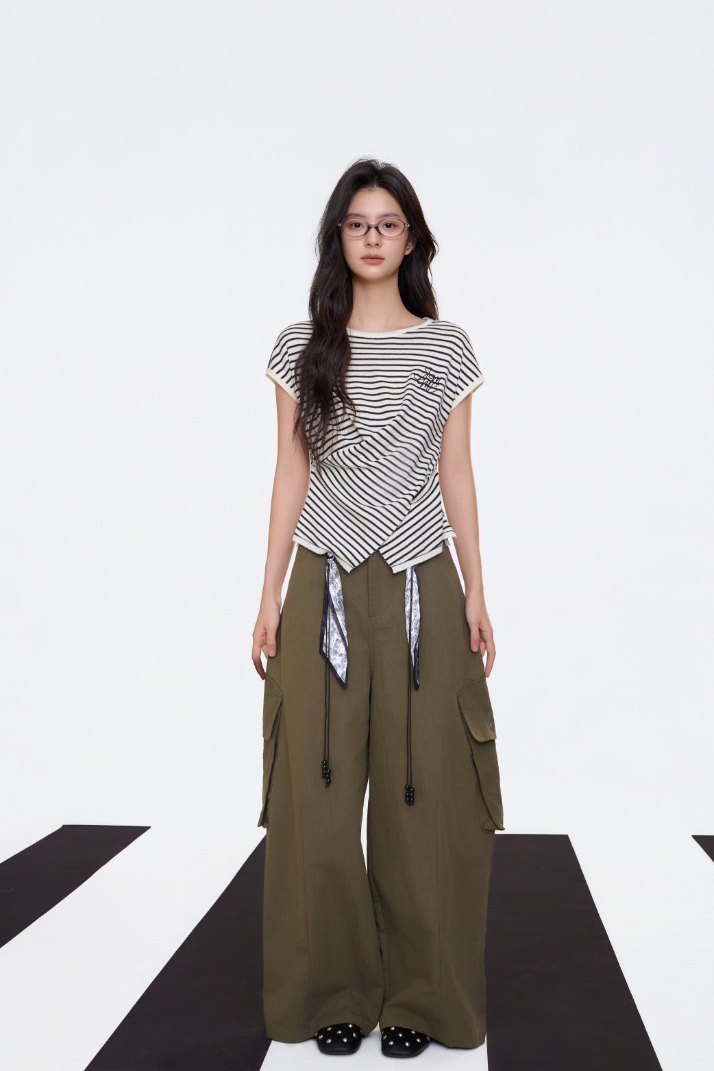 AIMME SPARROW Drawstring Pocket Cargo Pants In Army Green | MADAX