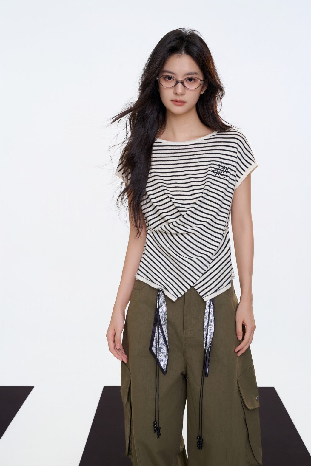 AIMME SPARROW Drawstring Pocket Cargo Pants In Army Green | MADAX