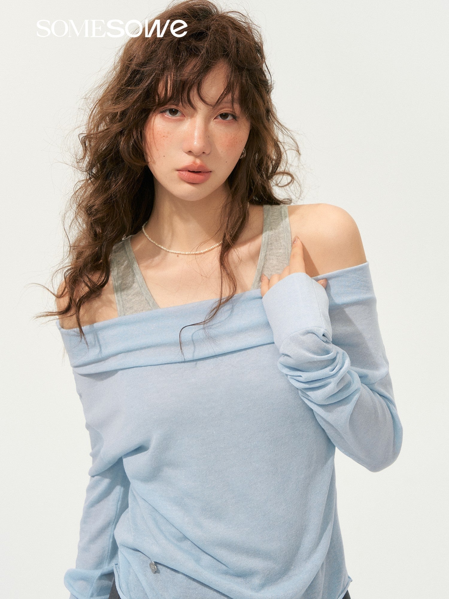 SOMESOWE Fake Two - piece Contrasting Collar Sweater In Light Blue | MADAX