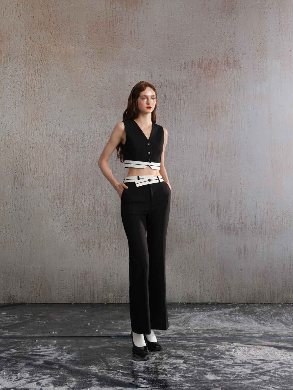 ARTE PURA Flipped Flared Trousers In Black | MADA IN CHINA