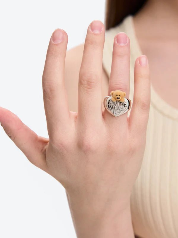 13DE MARZO Flocked Bear Heart Pearl Ring in Silver | MADAX