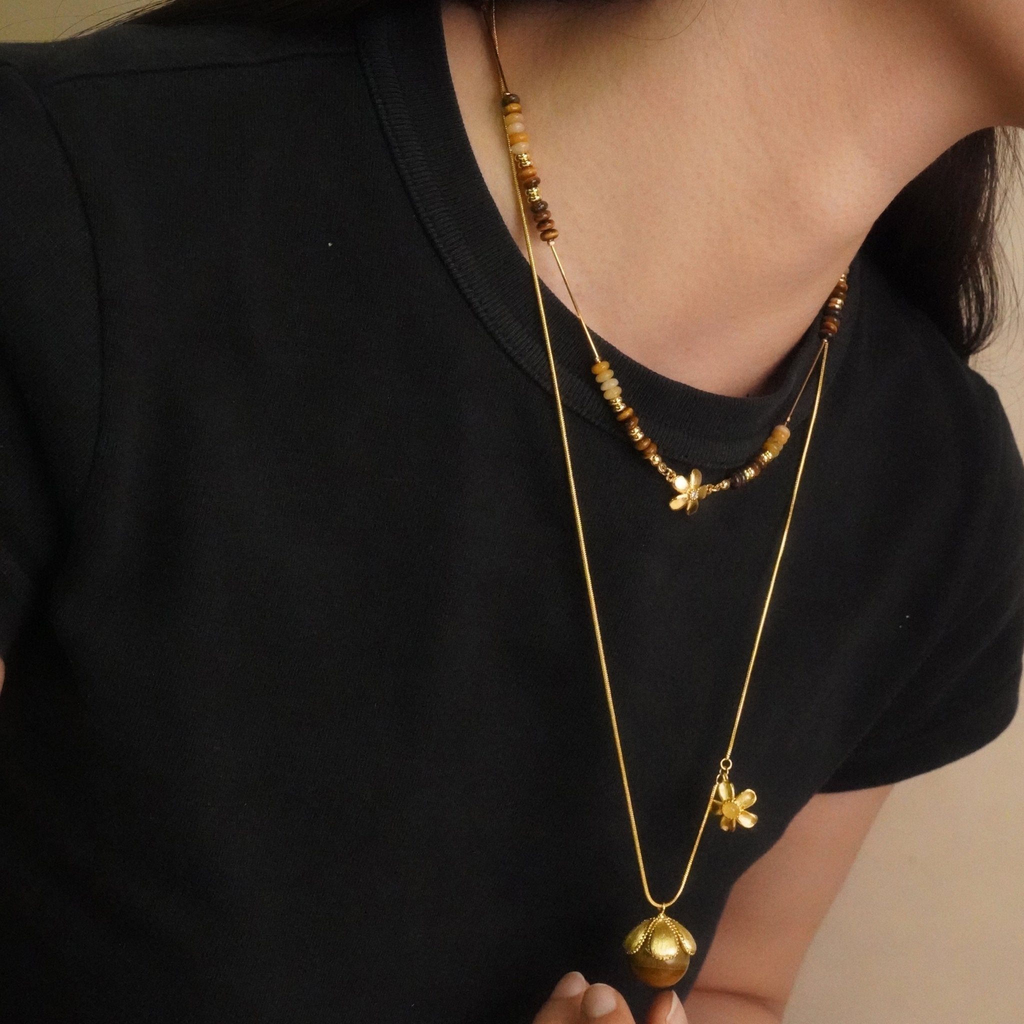 ToneTale Flower Rain Starry Sky Necklace in Golden Brown | MADAX