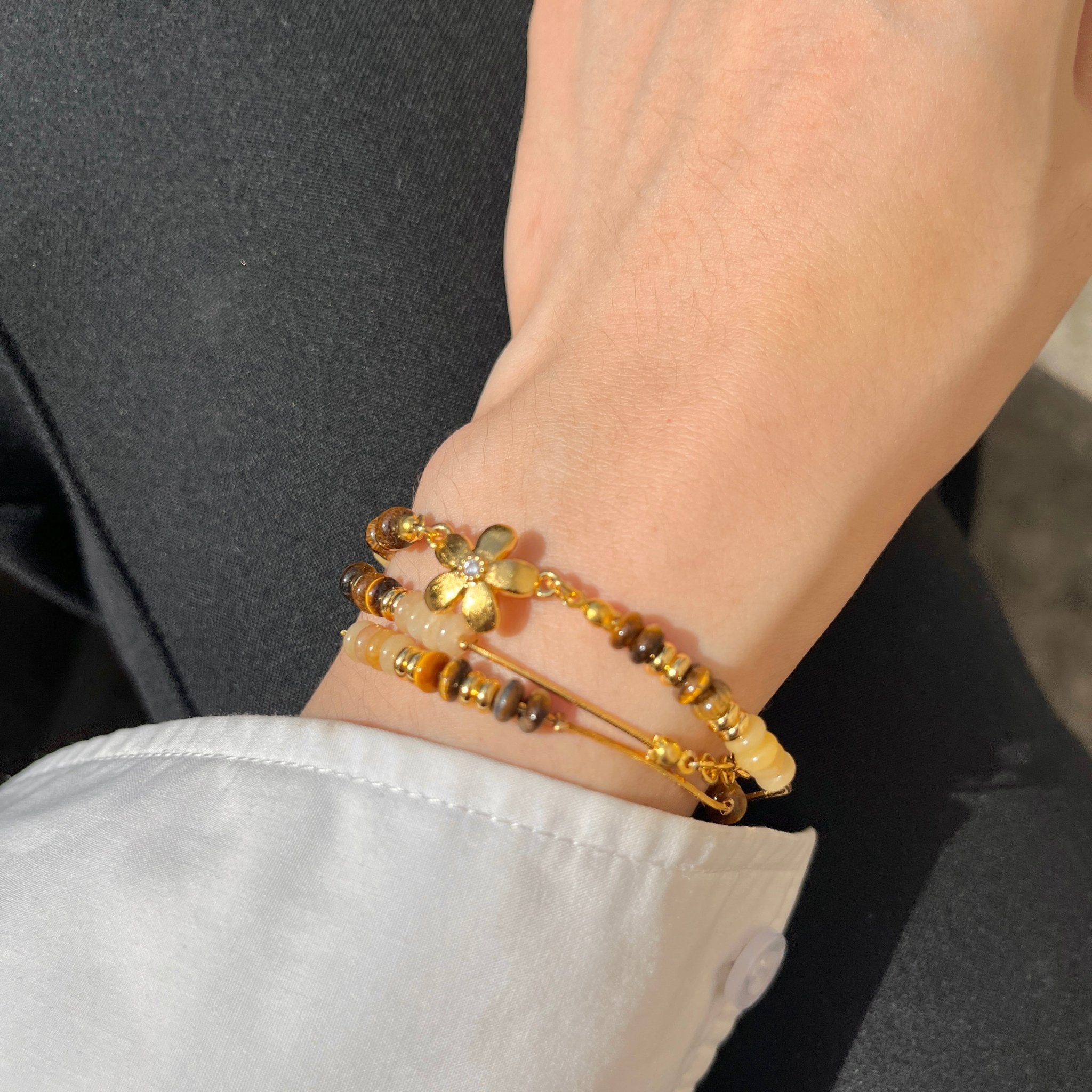 ToneTale Flower Rain Starry Sky Necklace in Golden Brown | MADAX