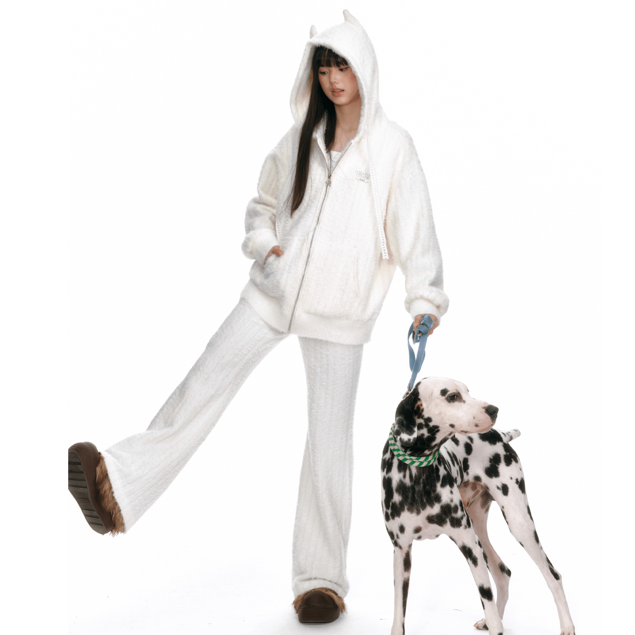 CHAOSCHAOS Fluffy Puppy Knit Sweatpants IN White | MADAX