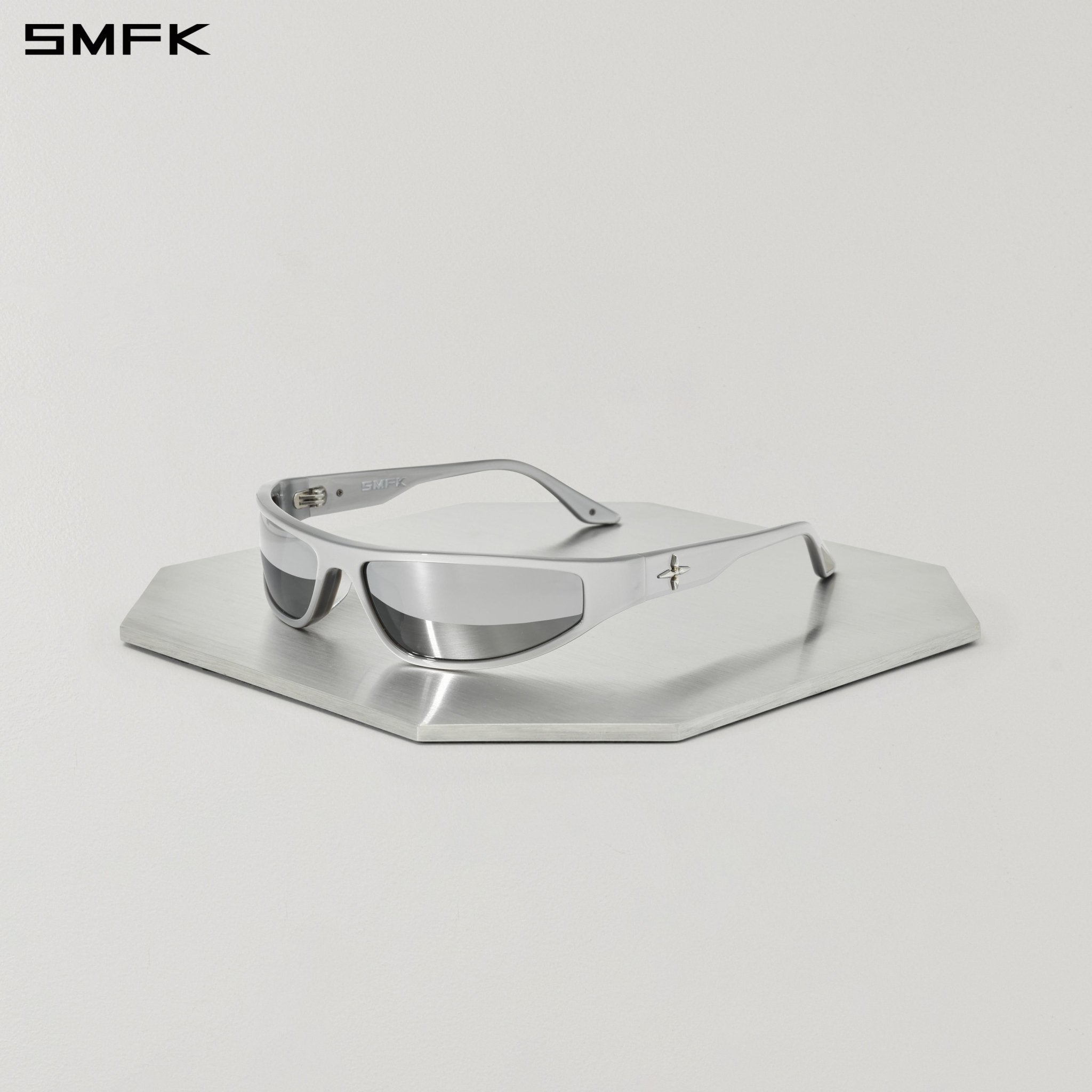 SMFK Future Eclipse Narrow-Frame Sunglasses in Silver | MADAX
