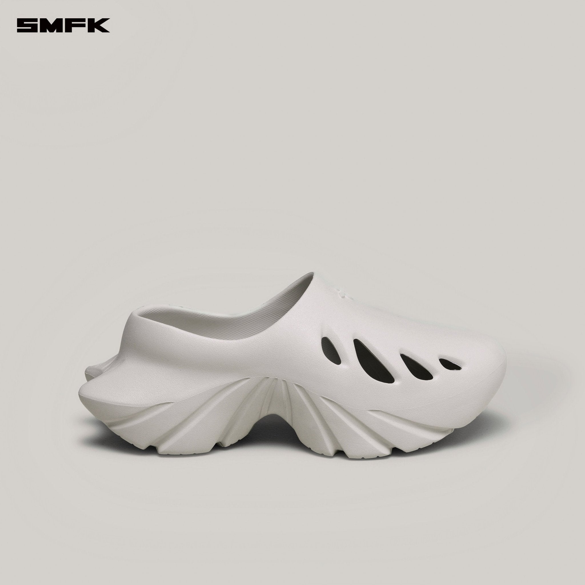 SMFK Future Mirage All - In - One Shoes In White | MADAX