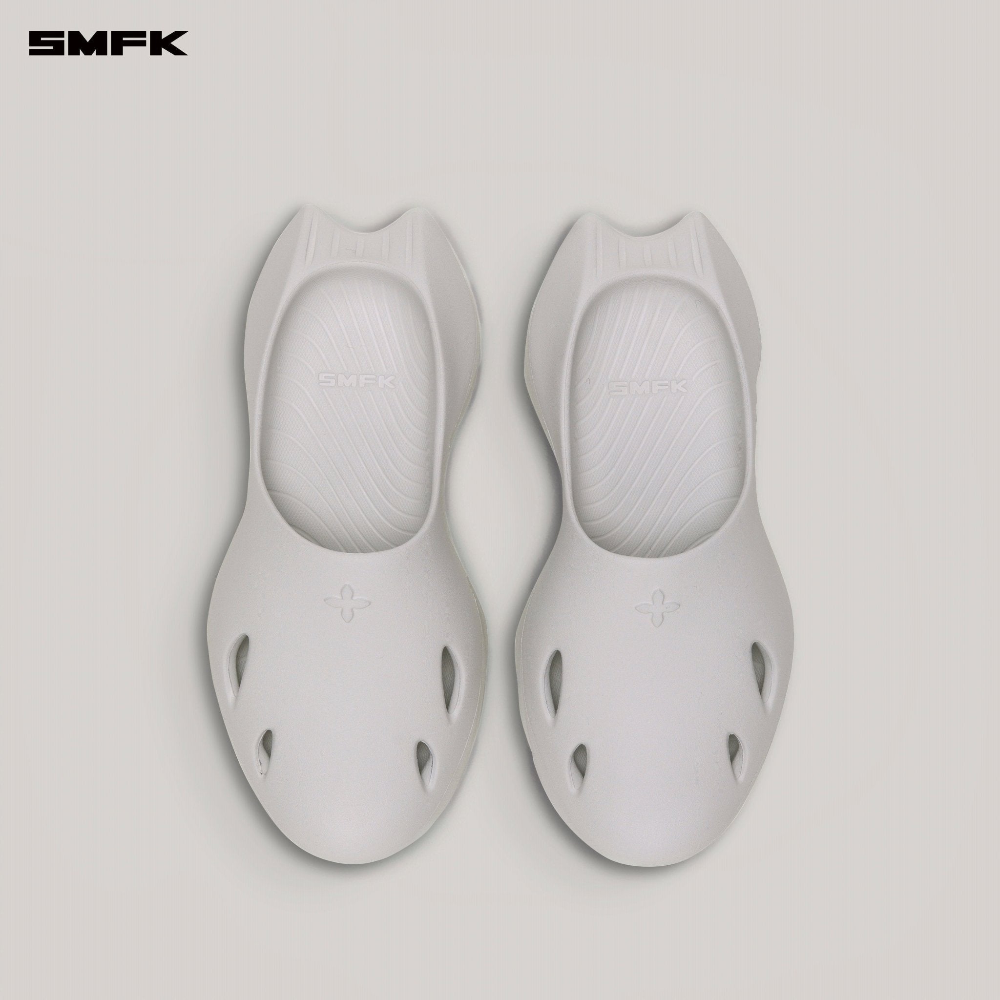 SMFK Future Mirage Flat Slipper In White | MADAX