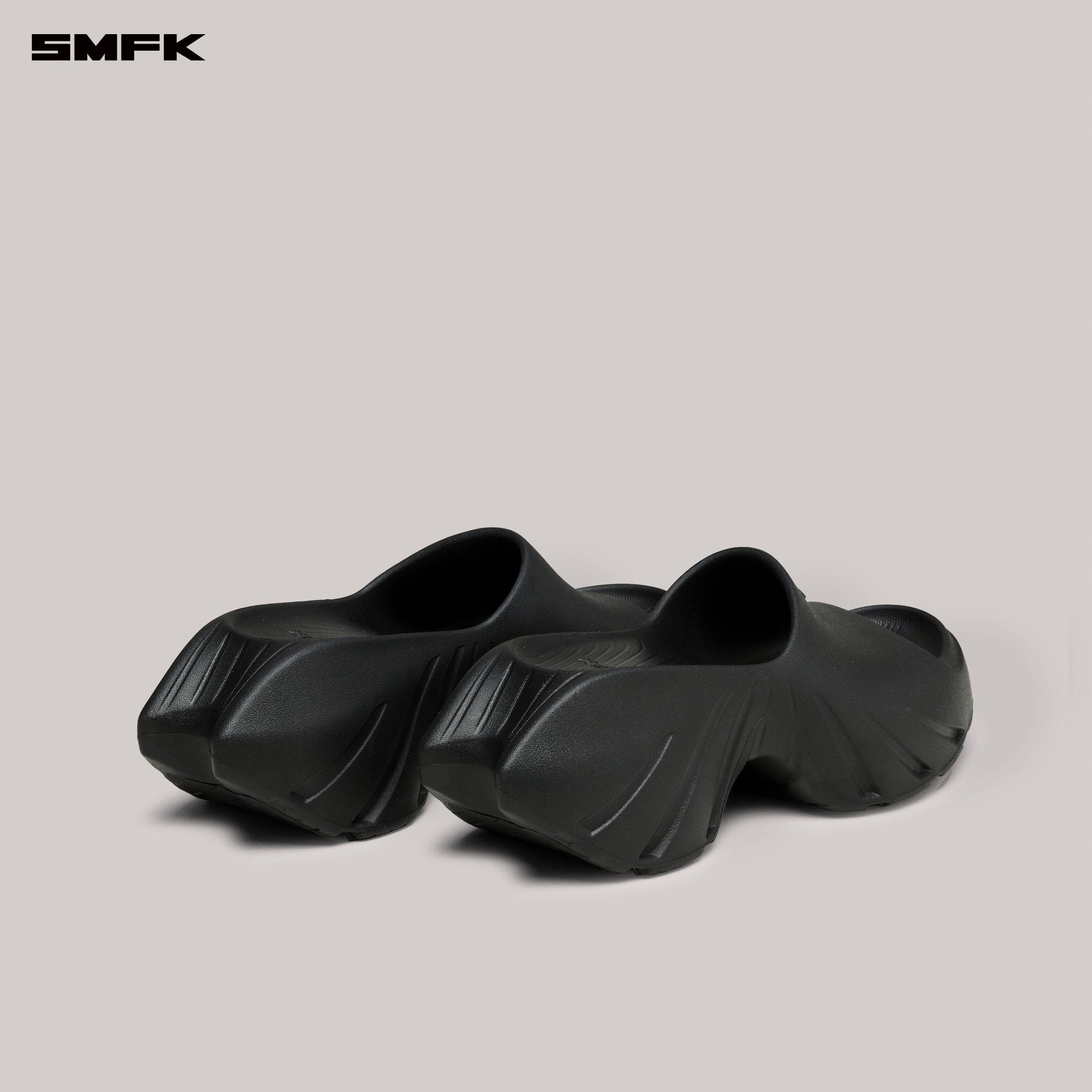 SMFK Future Mirage High Slipper In Black | MADAX