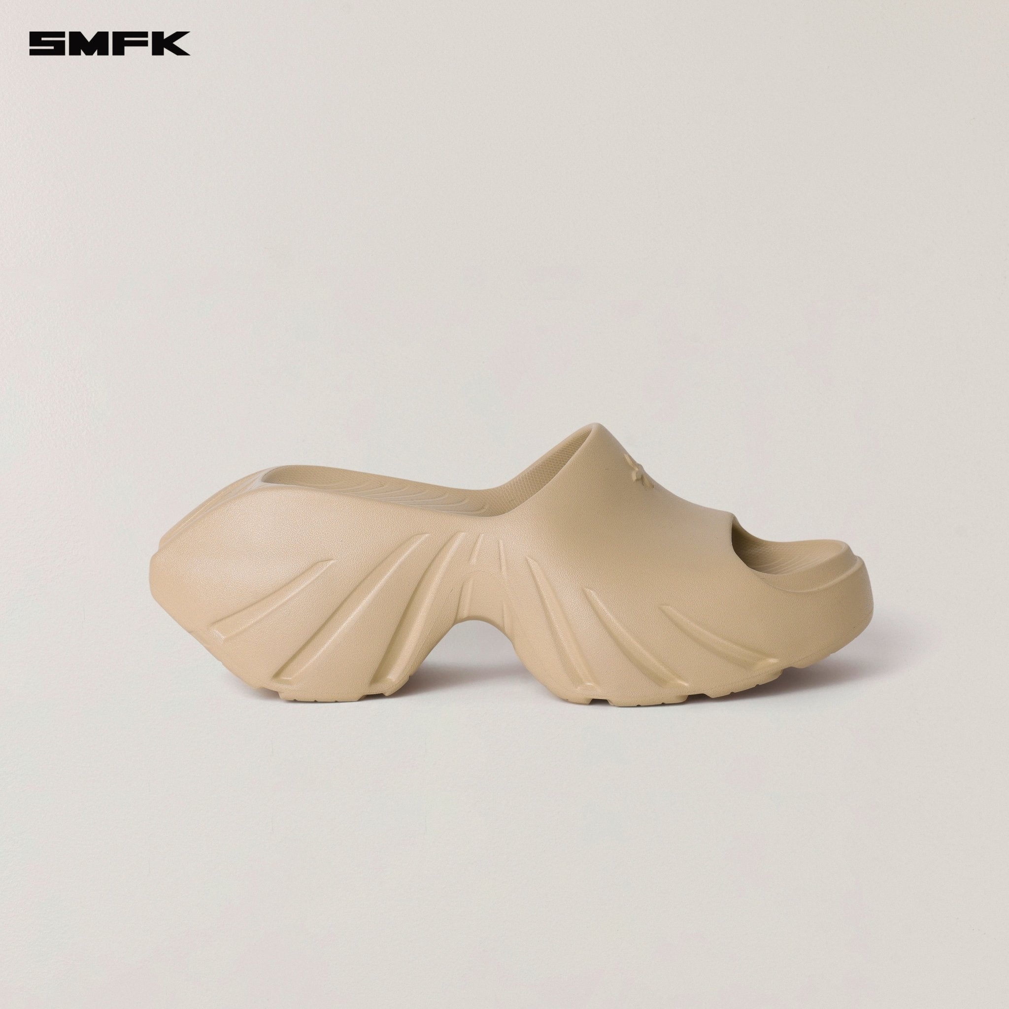 SMFK Future Mirage High Slipper In Sand | MADAX
