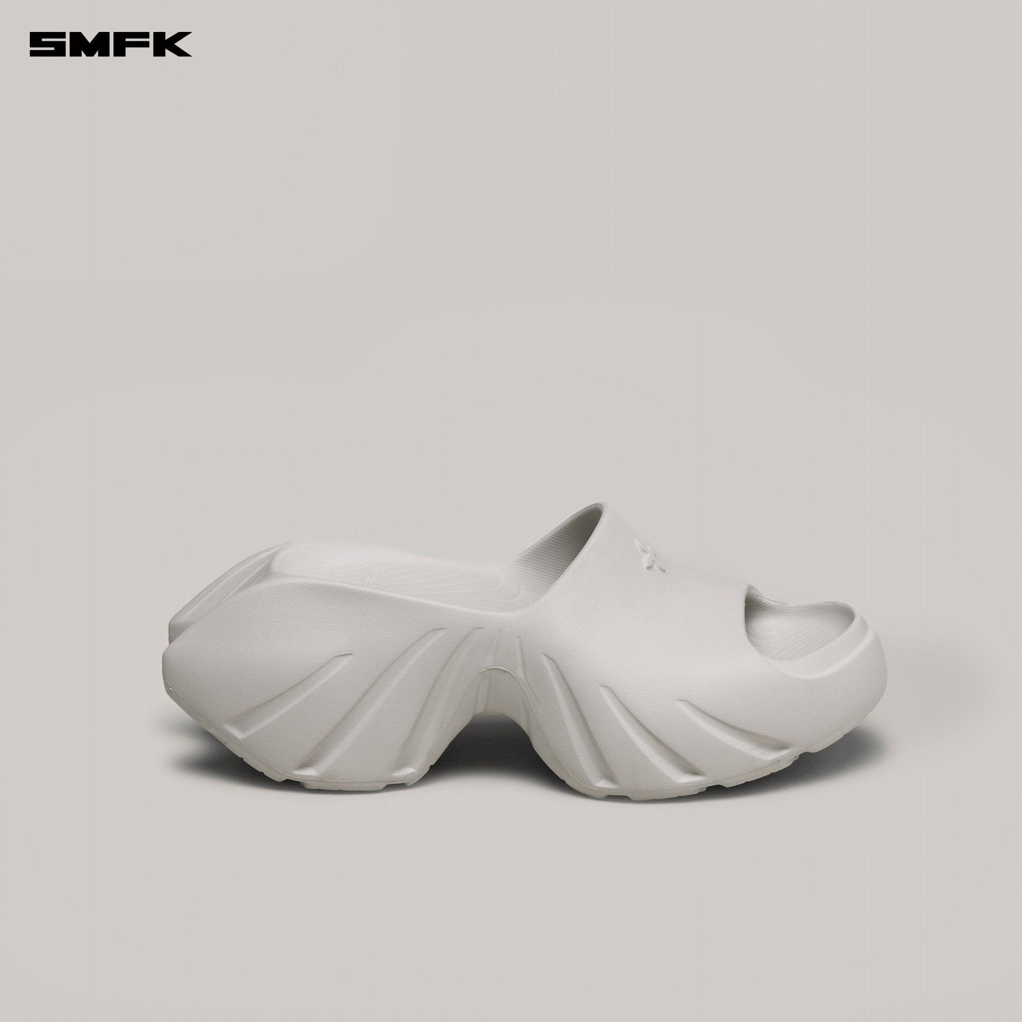 SMFK Future Mirage High Slipper In White | MADAX