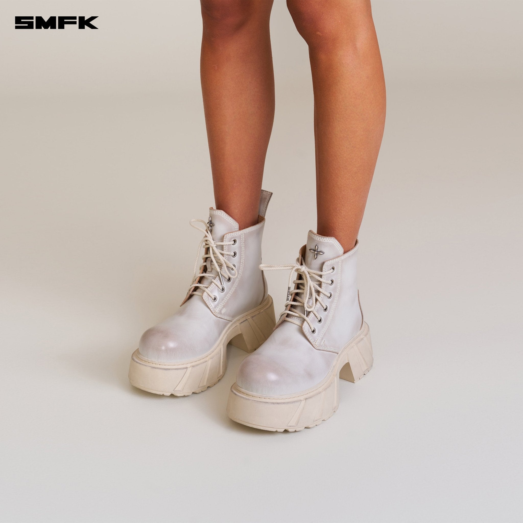 SMFK Future Mirage Leather Rider Boots In White | MADAX