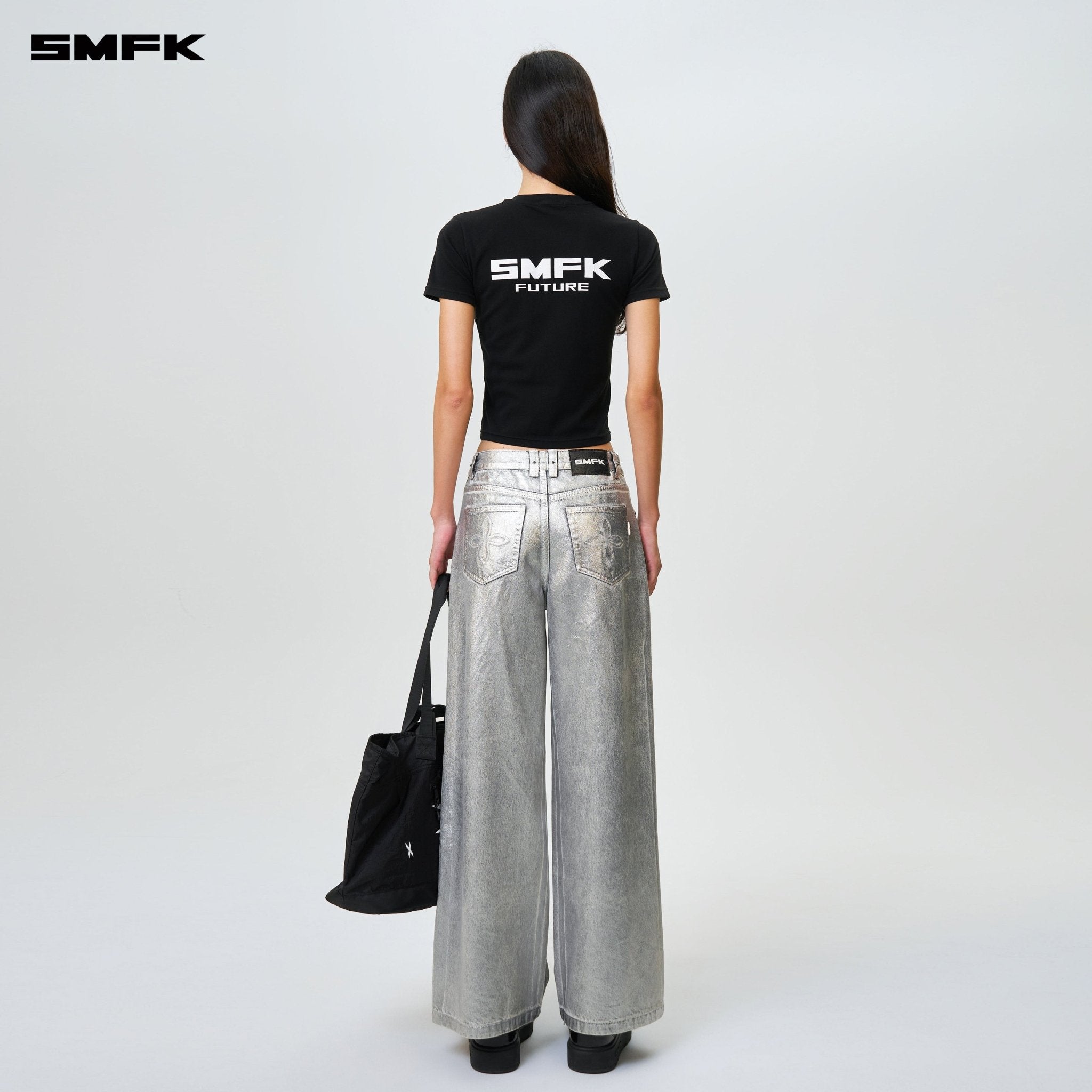 SMFK FUTURE Mode Standard Fit Tee Black | MADAX