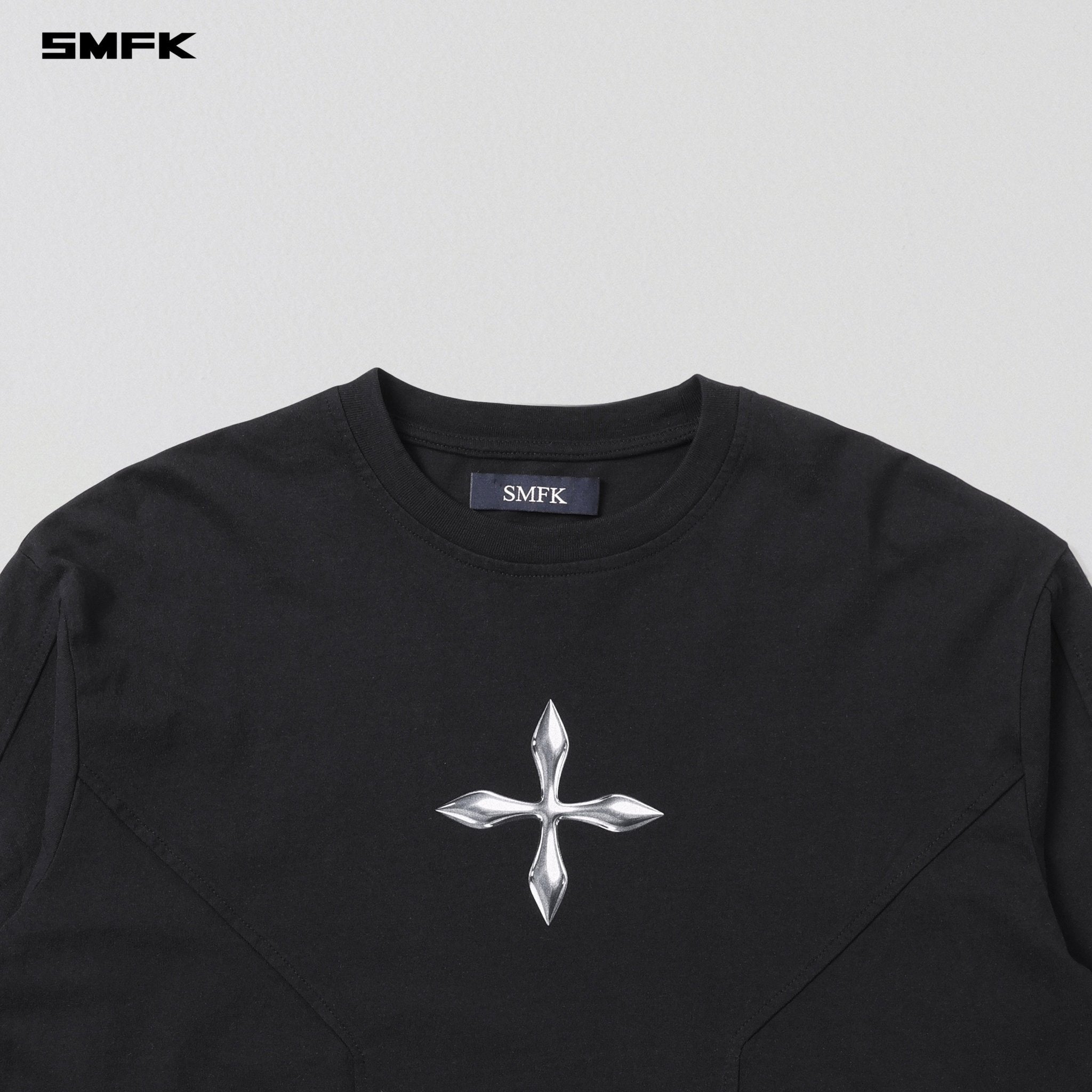 SMFK Future Reflection Pullover In Wild Black | MADAX