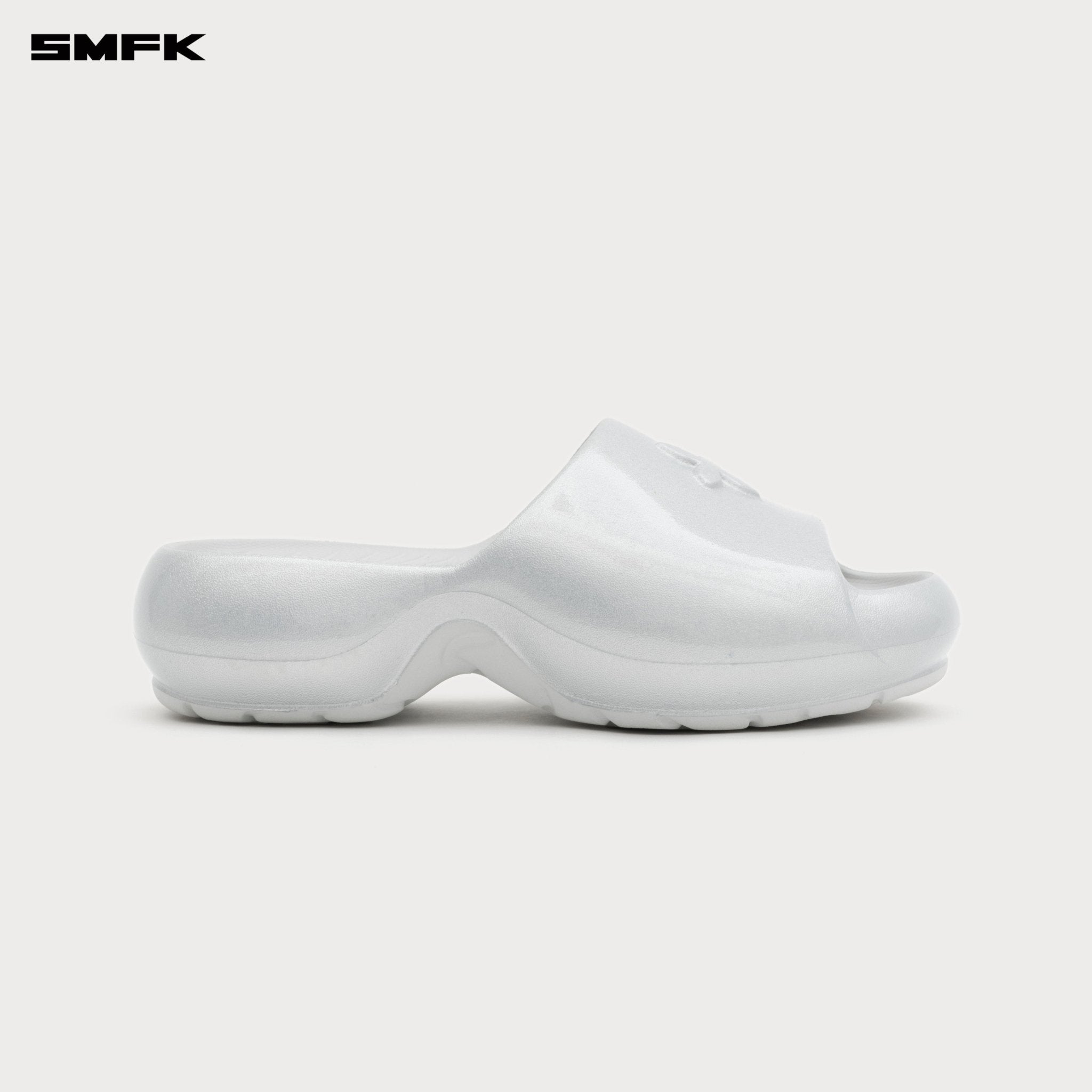 SMFK Future Ripple All - In - One Slippers In Silver | MADAX