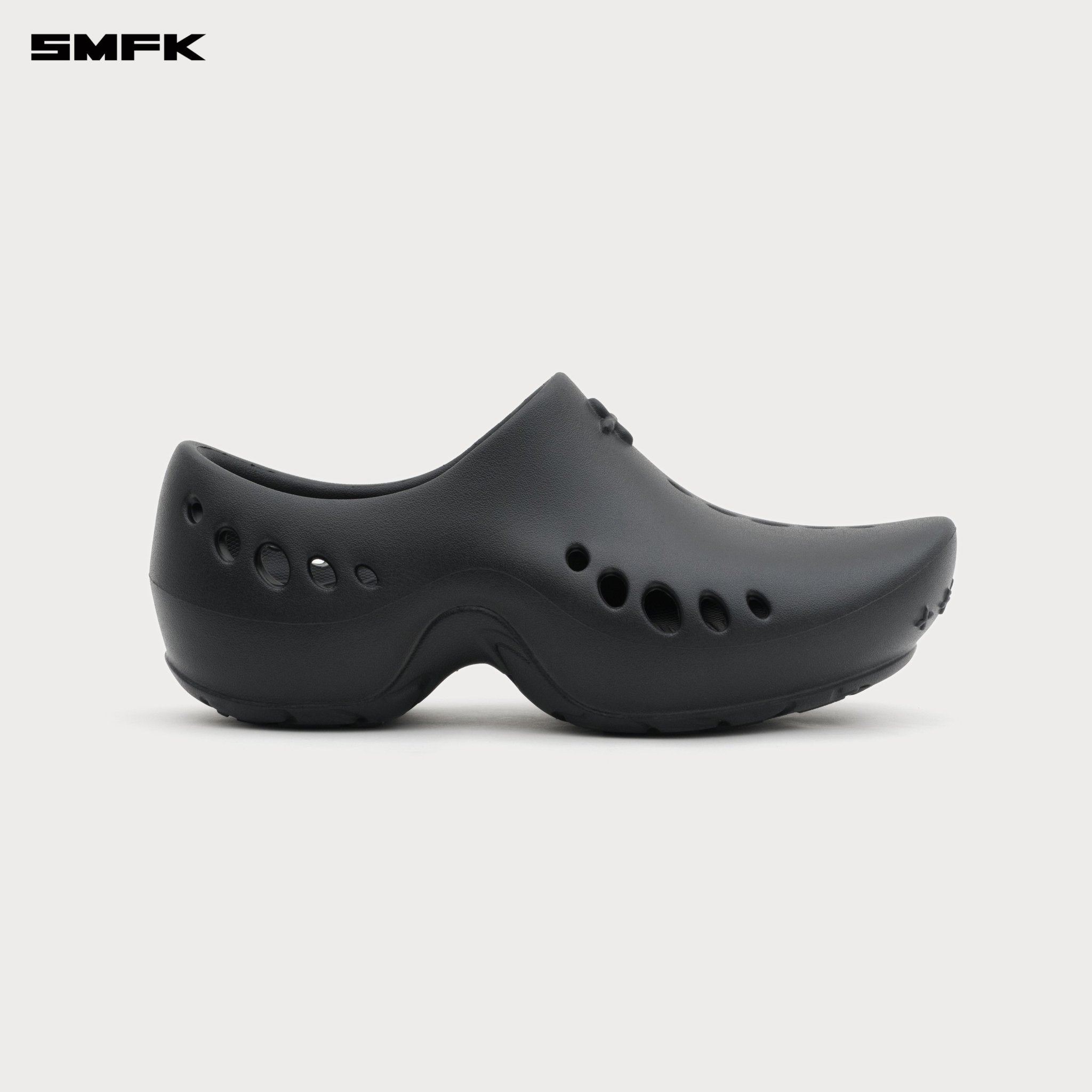 SMFK Future Ripple Intergrated Sandal In Black | MADAX