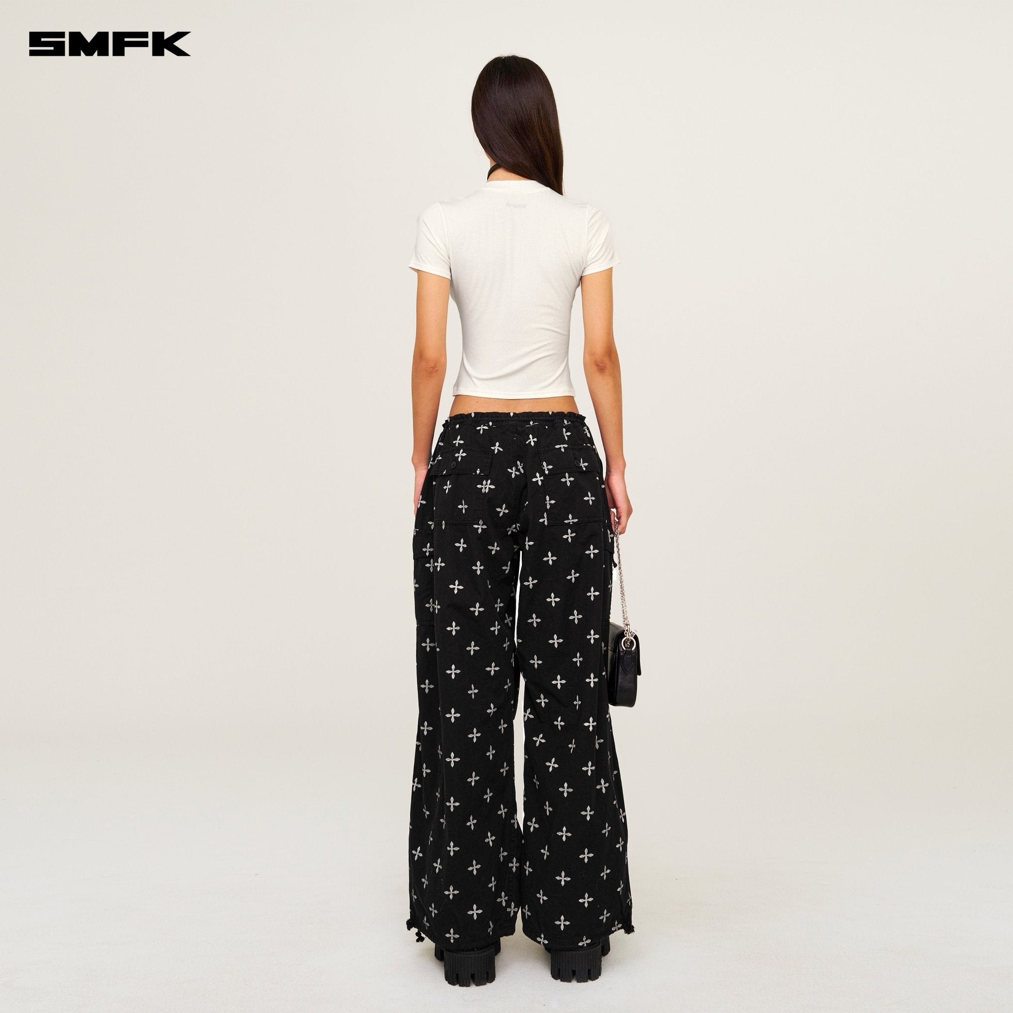 SMFK Future SMFK Ripple Waist Sports Tee In White | MADAX