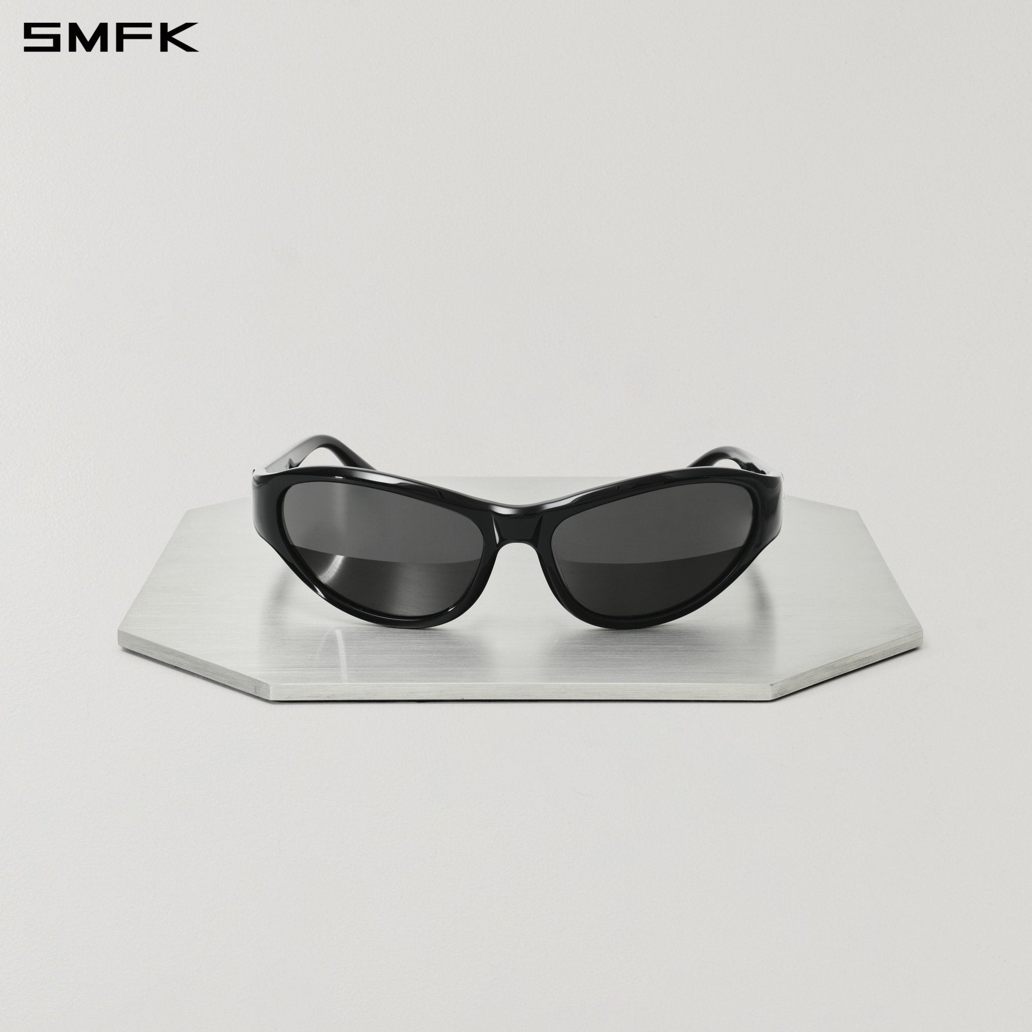 SMFK Future Storm Classic Sunglasses in Black | MADAX