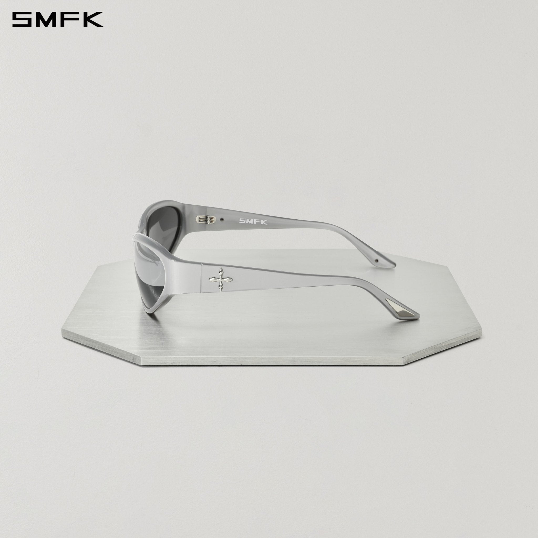 SMFK Future Storm Classic Sunglasses in Silver | MADAX