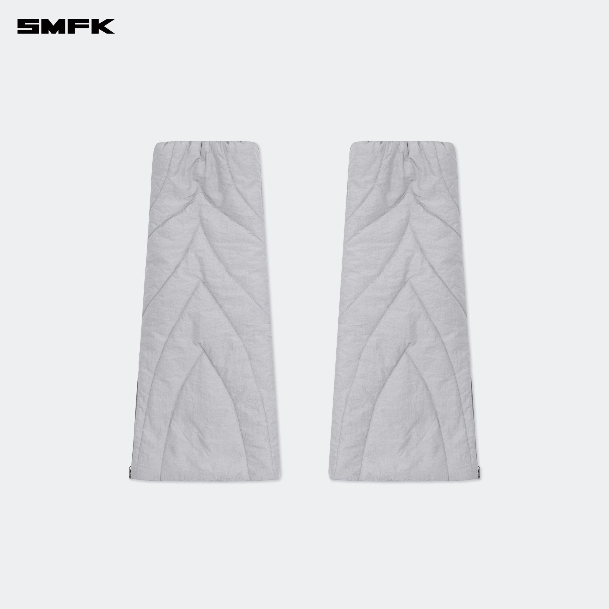 SMFK FUTURE Storm Leg Warmer In Silver | MADAX